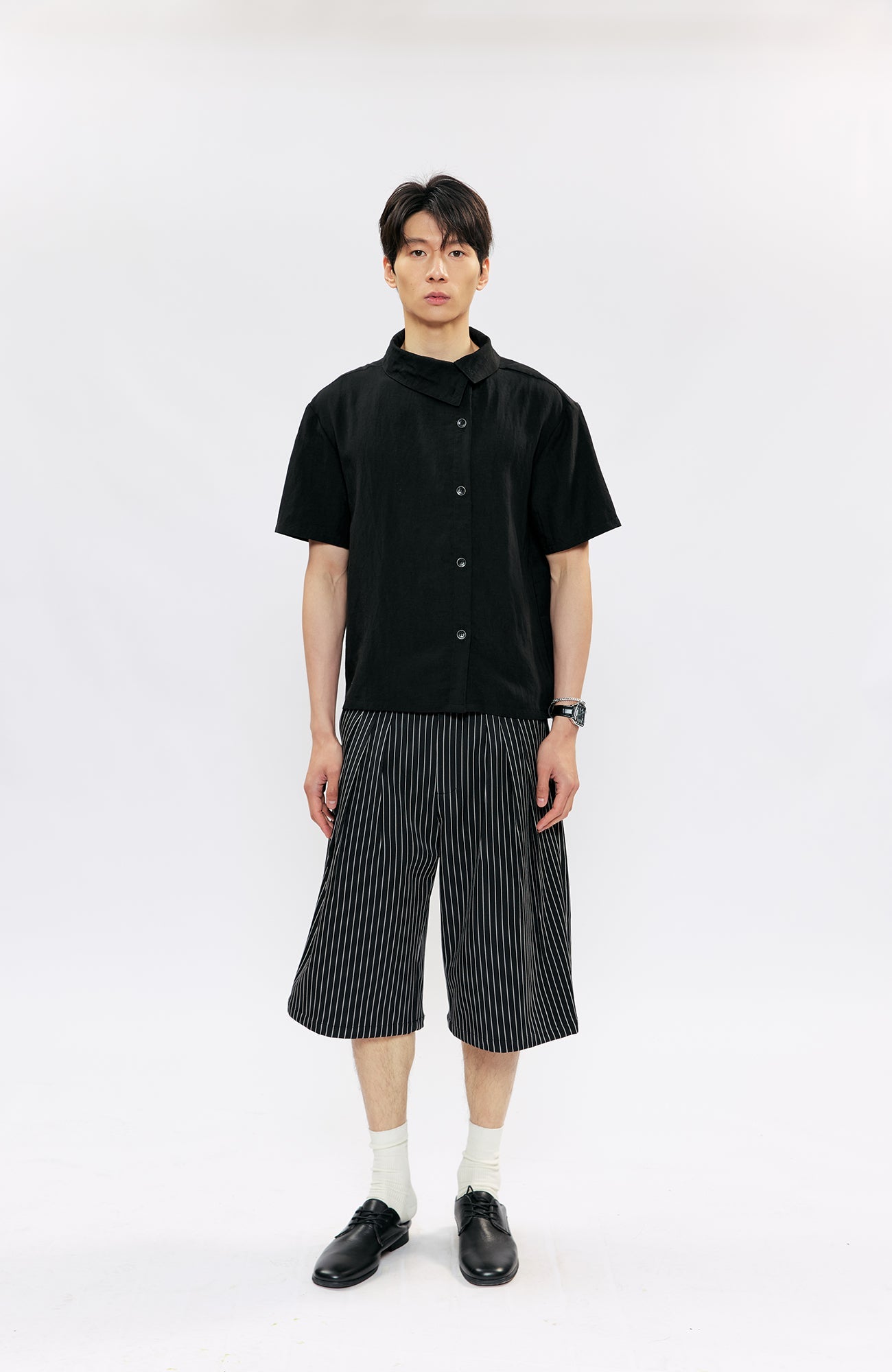 KREATE Pinstripe Pleated Suit Shorts-Shorts-S (Preorder)-Black-Free Shipping Leatheretro