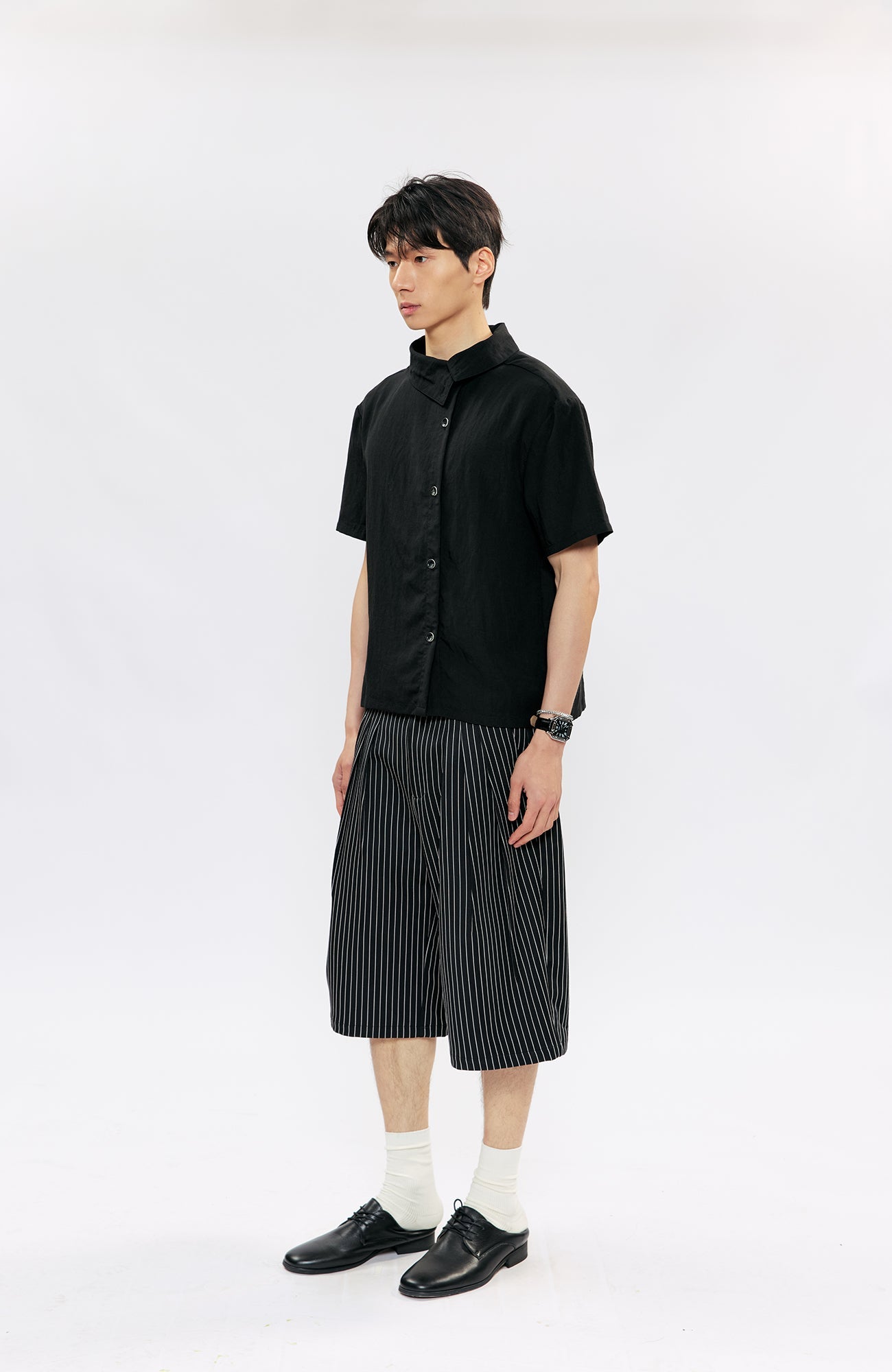 KREATE Pinstripe Pleated Suit Shorts-Shorts-S (Preorder)-Black-Free Shipping Leatheretro