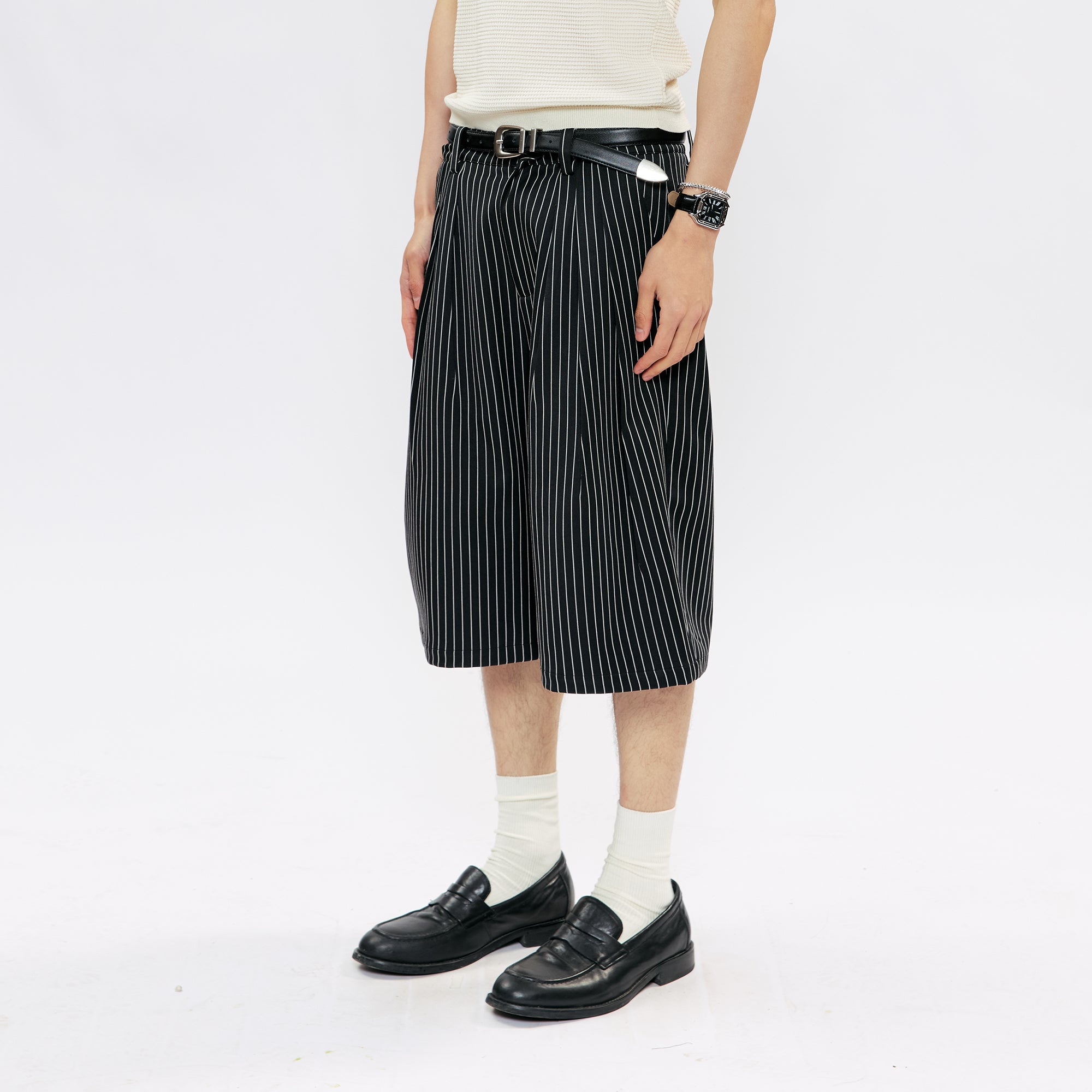 KREATE Pinstripe Pleated Suit Shorts-Shorts-S (Preorder)-Black-Free Shipping Leatheretro