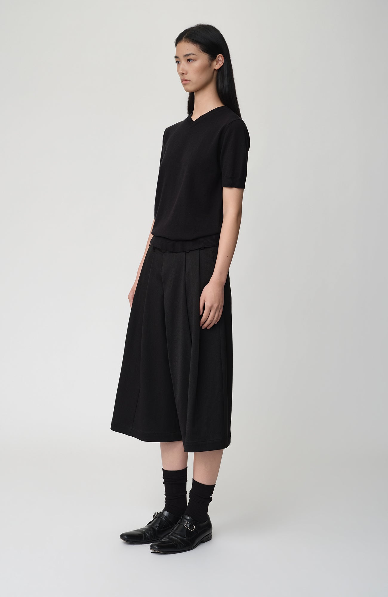 OPICLOTH Asymmetrical Pleated Wool-Blend Shorts-Shorts-XS-Free Shipping Leatheretro