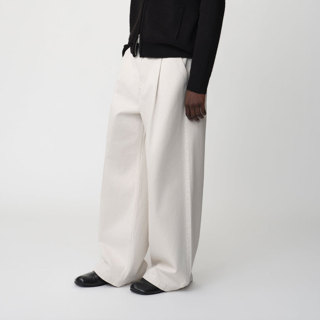 OPICLOTH Pleated Wide-Leg Jeans-Jeans-XS (Preorder)-Free Shipping Leatheretro