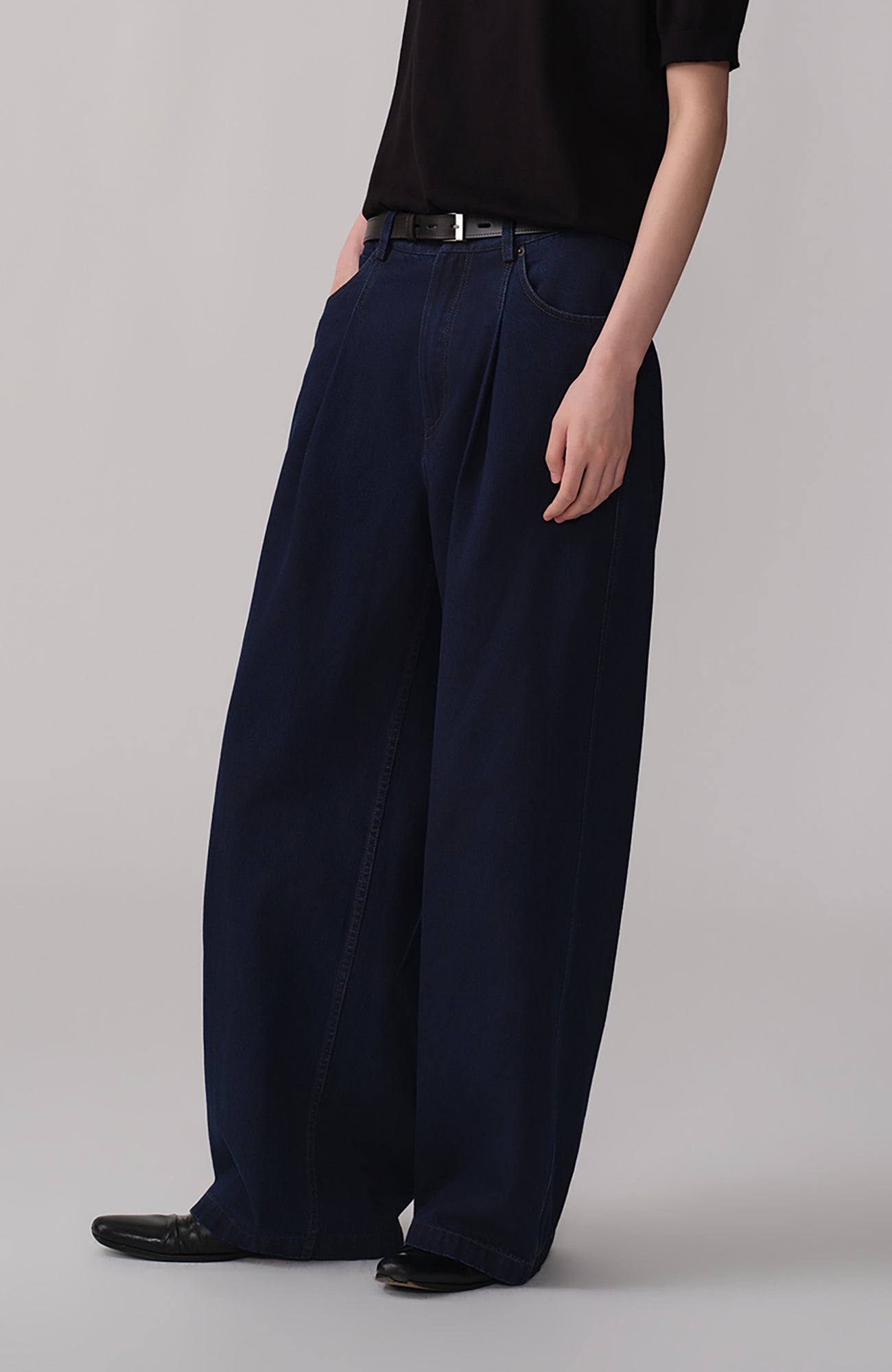 OPICLOTH Washed Indigo Pleated Jeans-Jeans-XS / 28"-Free Shipping Leatheretro