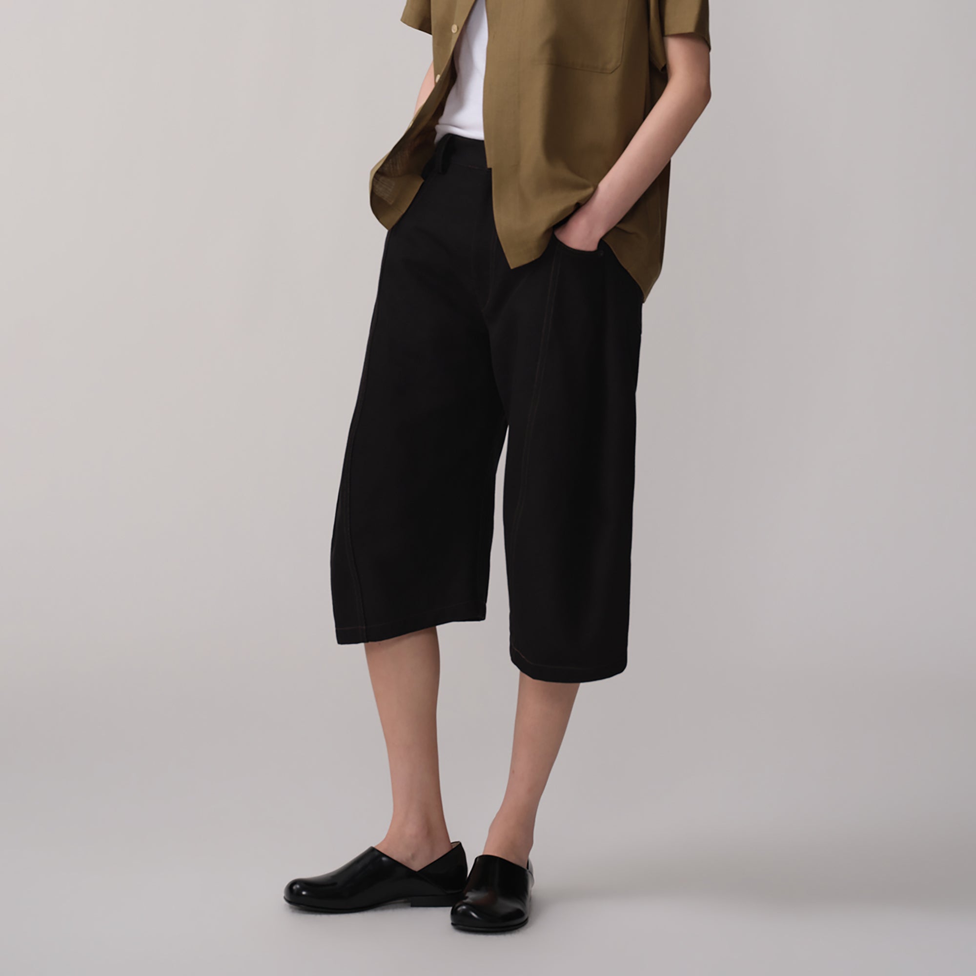 OPICLOTH Curved Wide-Leg Bermuda Shorts-Shorts-XS / 27"-Brown-Free Shipping Leatheretro