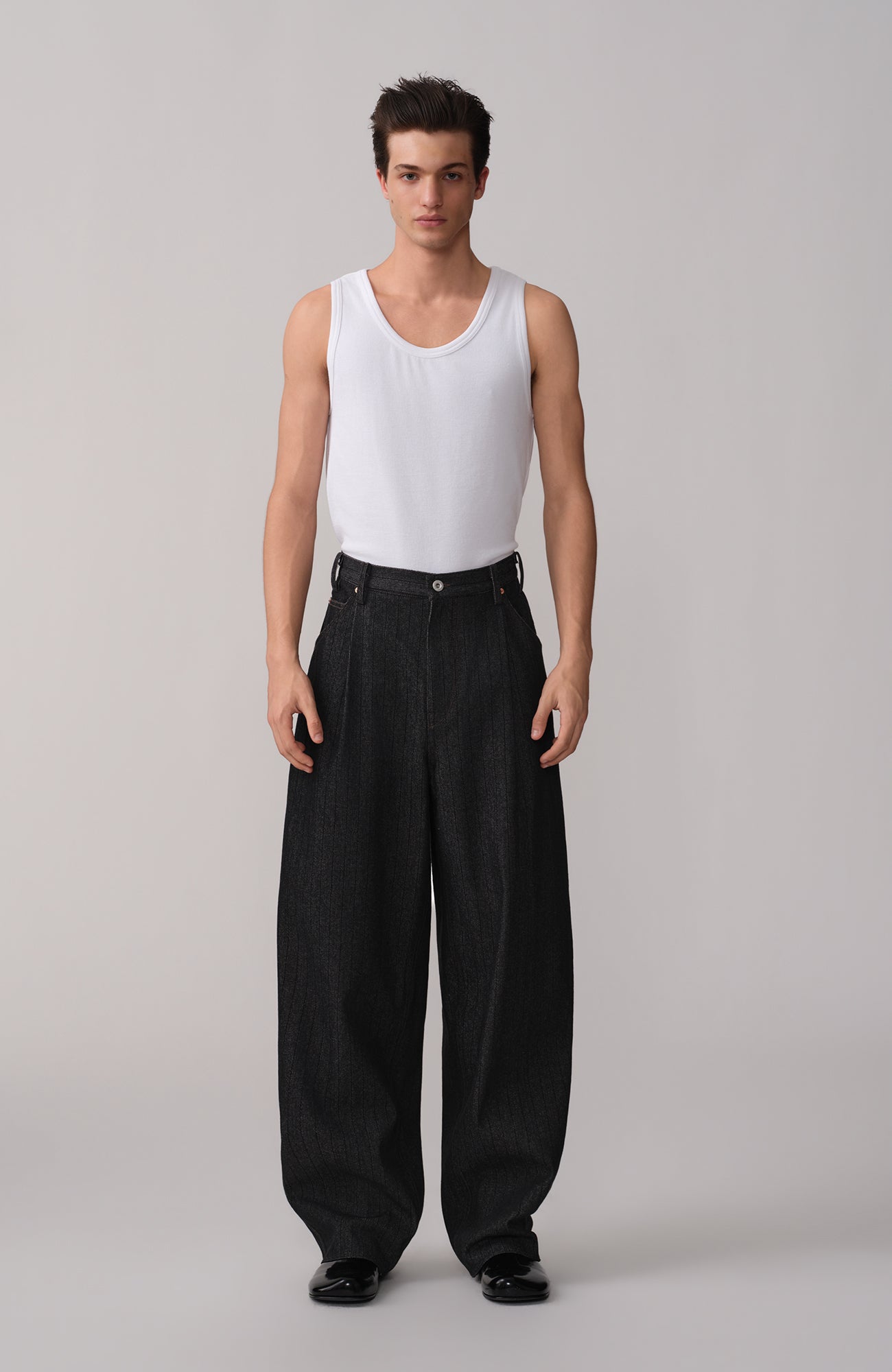 OPICLOTH Pinstripe Pleated Tapered Jeans-Jeans-XS / 28"-Free Shipping Leatheretro