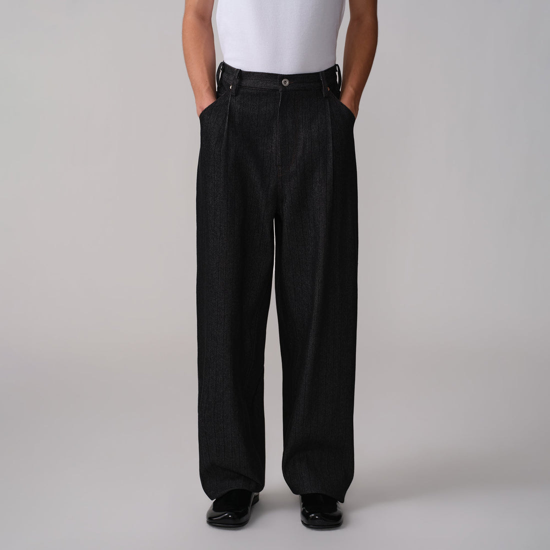 OPICLOTH Pinstripe Pleated Tapered Jeans-Jeans-XS / 28"-Free Shipping Leatheretro
