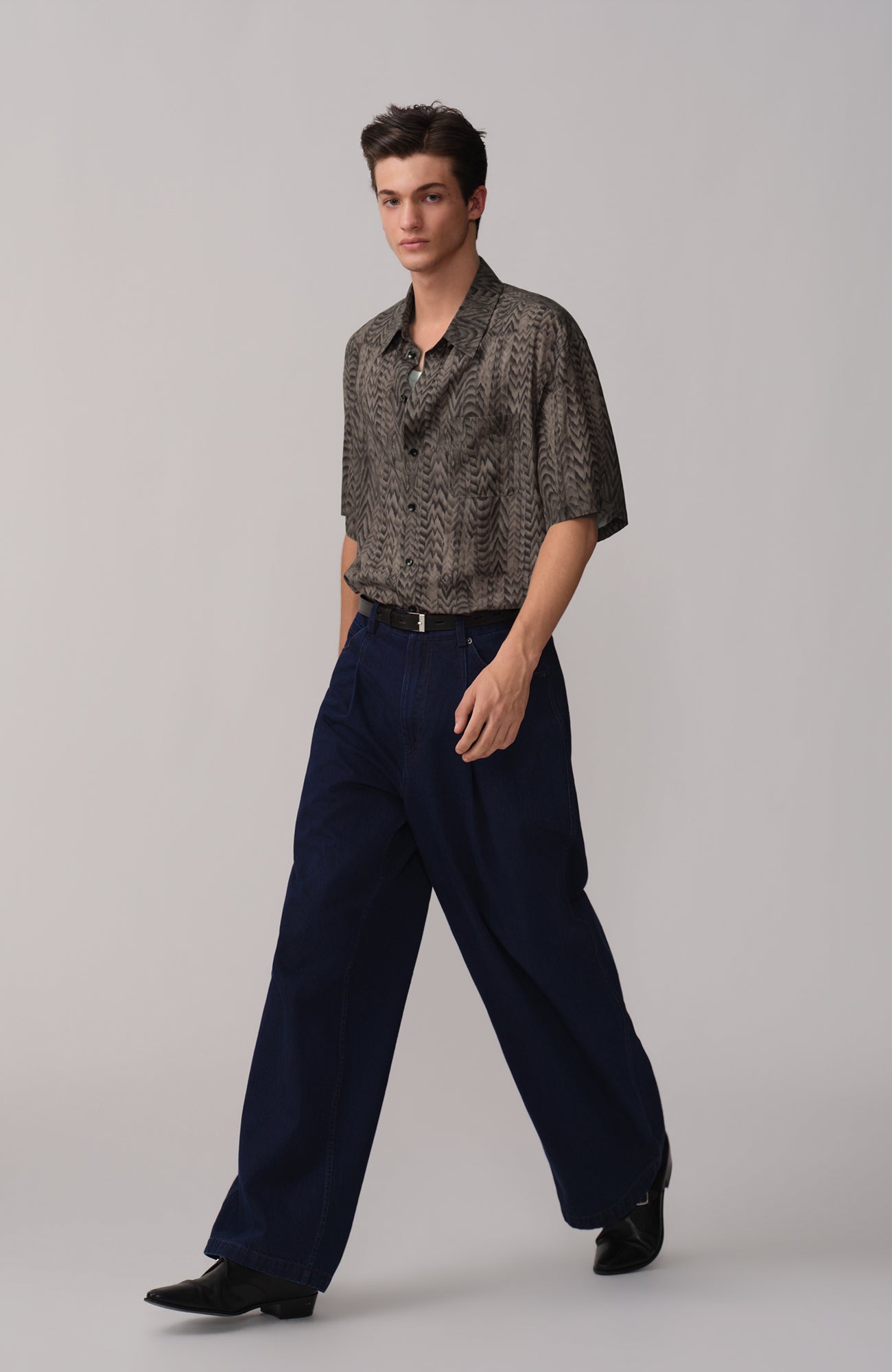 OPICLOTH Washed Indigo Pleated Jeans-Jeans-XS / 28"-Free Shipping Leatheretro