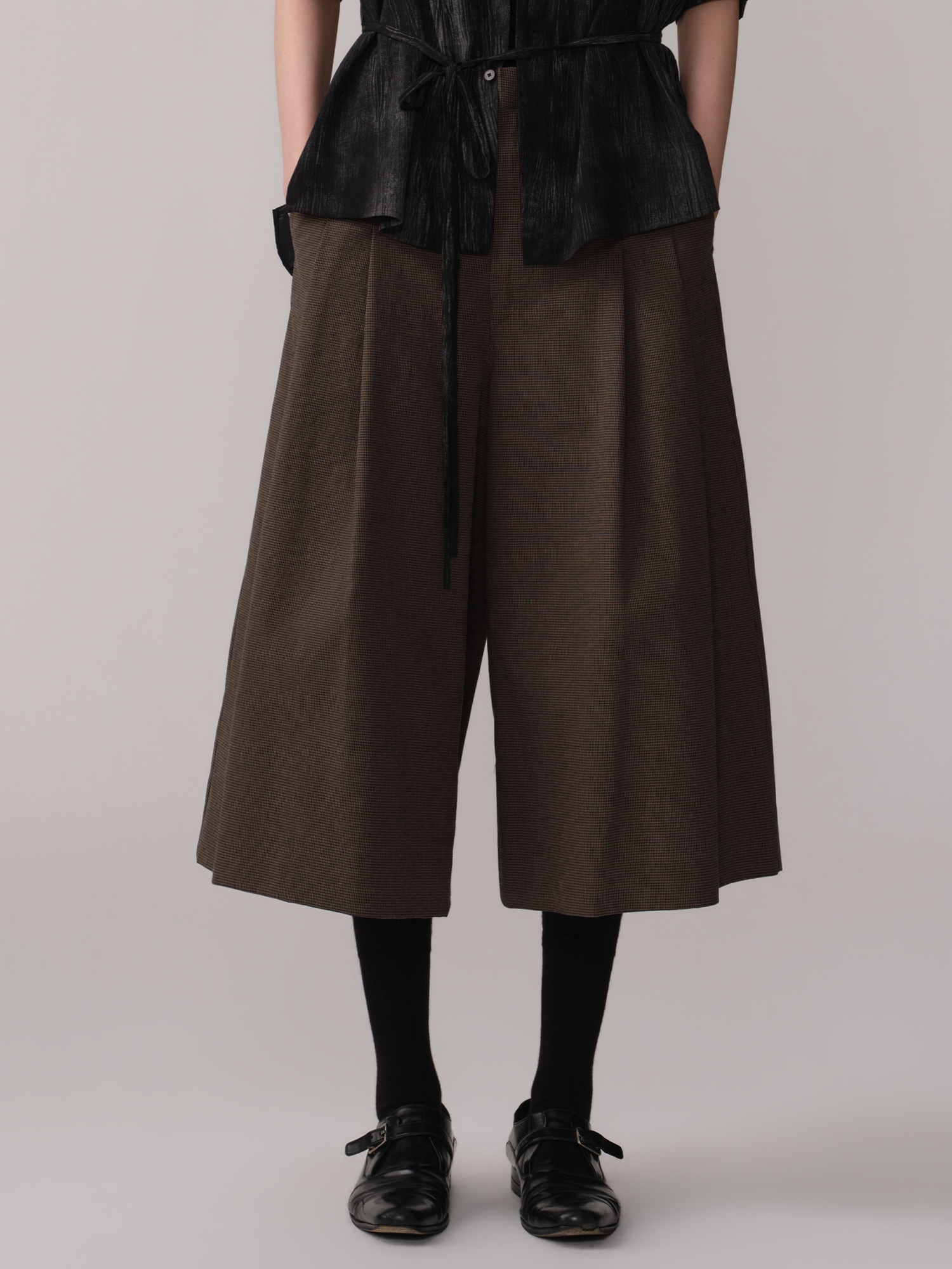 OPICLOTH Retro Houndstooth Pleated Culotte Shorts-Shorts-XS-Free Shipping Leatheretro