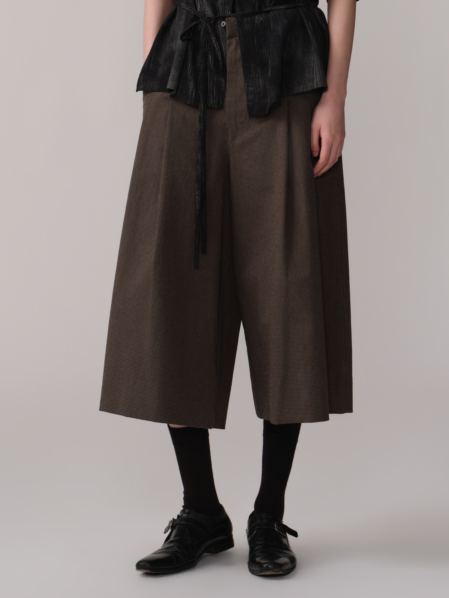 OPICLOTH Retro Houndstooth Pleated Culotte Shorts-Shorts-XS-Free Shipping Leatheretro