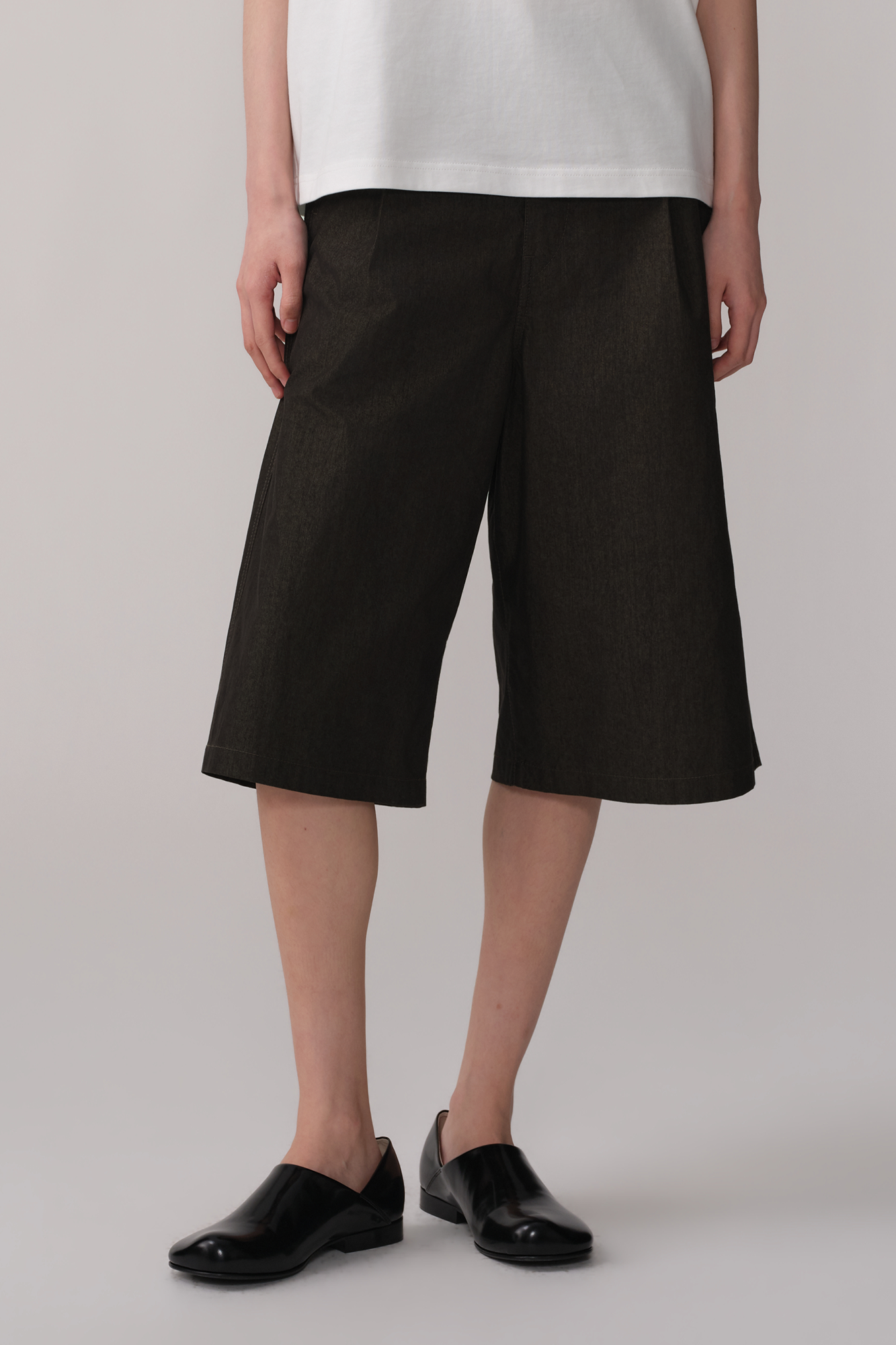 OPICLOTH Retro Pleated Wide-Leg Cropped Shorts-Shorts-XS-Free Shipping Leatheretro