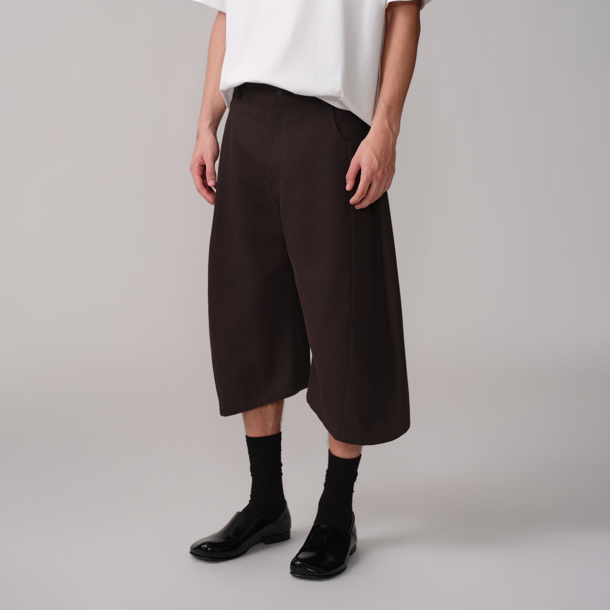 OPICLOTH Curved Wide-Leg Bermuda Shorts-Shorts-XS / 27"-Brown-Free Shipping Leatheretro