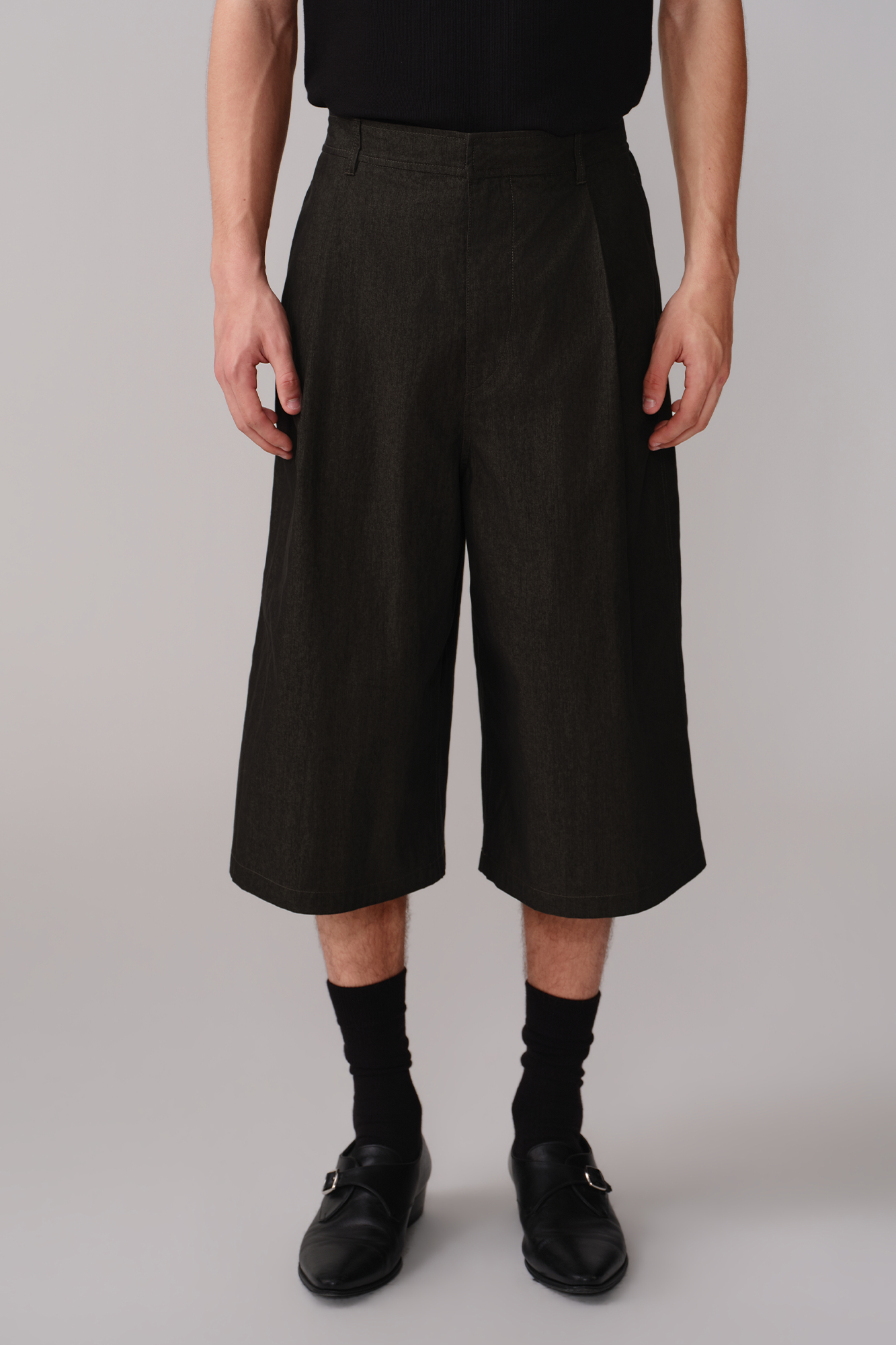 OPICLOTH Retro Pleated Wide-Leg Cropped Shorts-Shorts-XS-Free Shipping Leatheretro