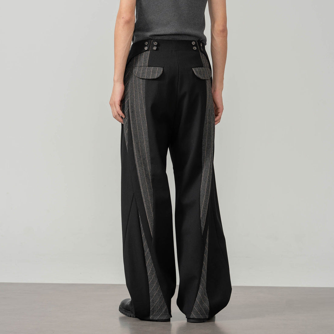MOITIEDEPETALE Geometric Paneled Pinstripe Pleated Wide-Leg Trousers-Pants-XS-Free Shipping Leatheretro