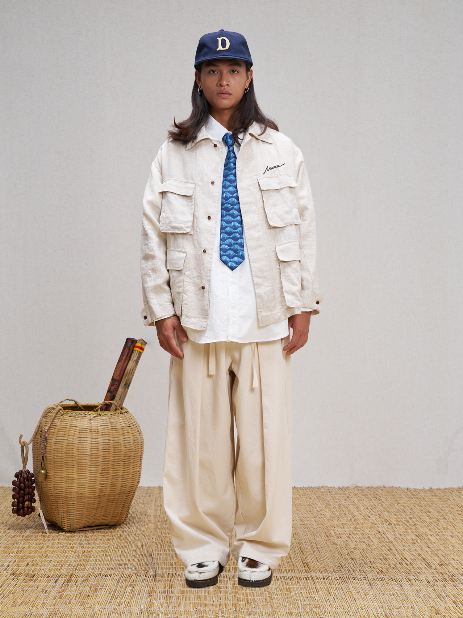 UNLIMITED MOTE Pleated Herringbone Wide-Leg Trousers