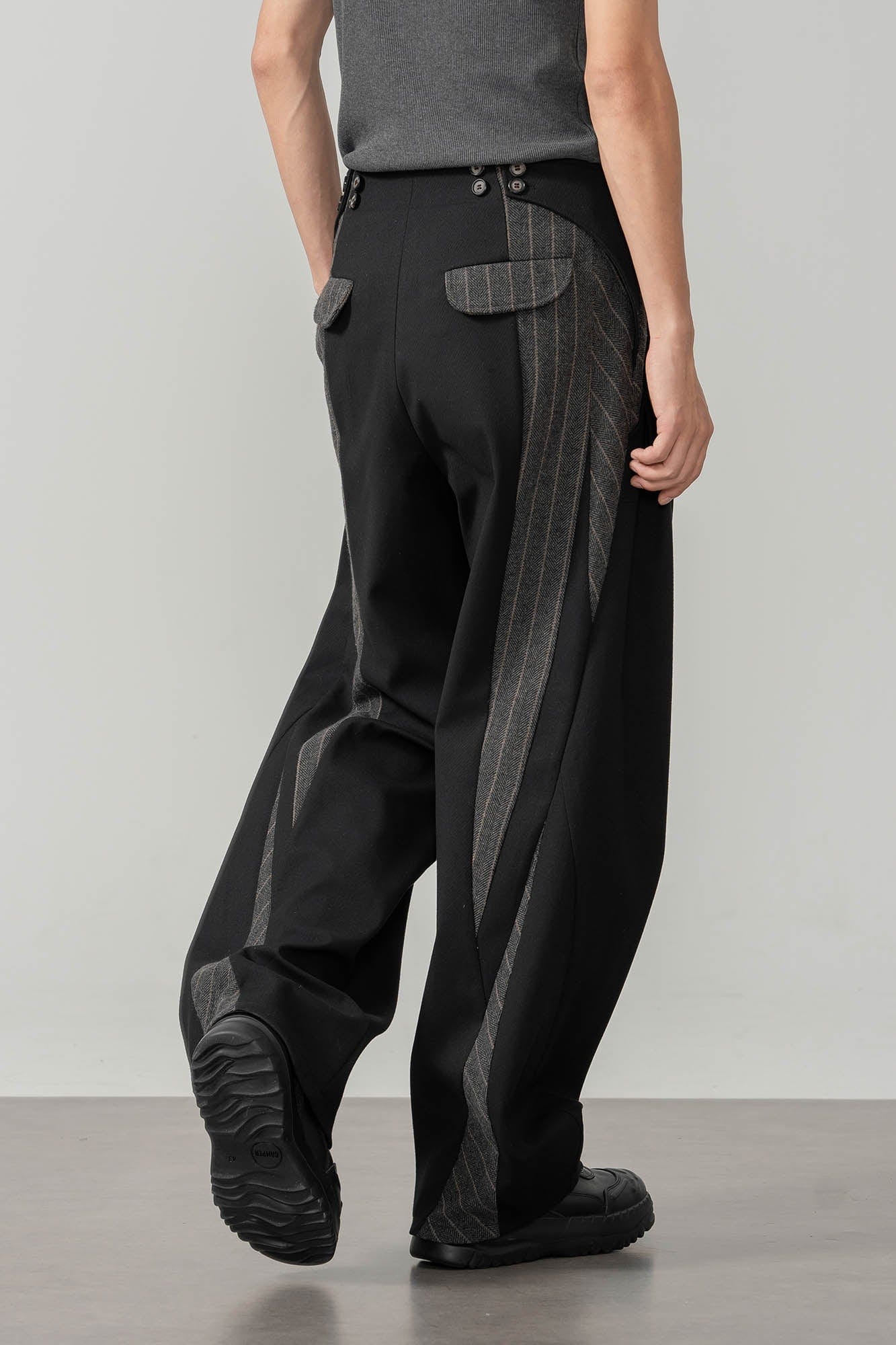 MOITIEDEPETALE Geometric Paneled Pinstripe Pleated Wide-Leg Trousers-Pants-XS-Free Shipping Leatheretro