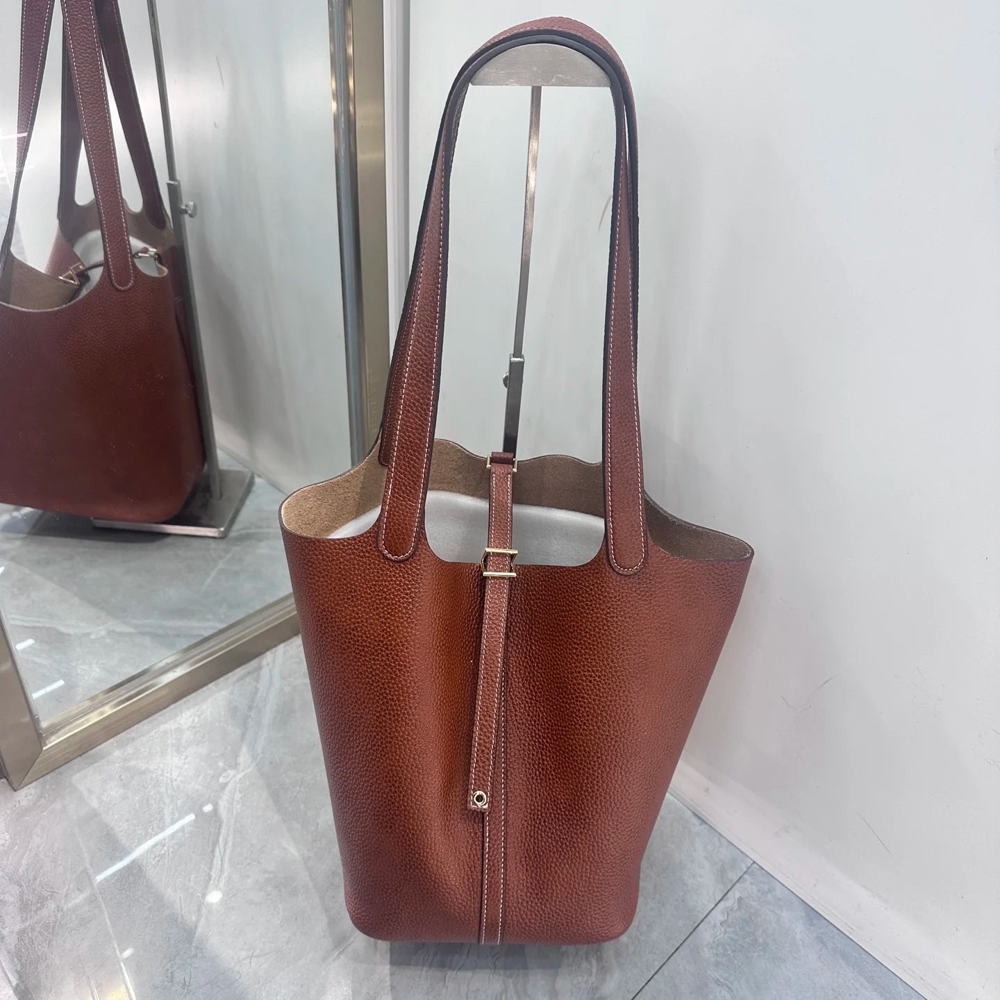 Women's Genuine Leather Luxury Shoulder Bag - Lightweight Large Capacity Bags-Shoulder Bag-Fubao Brown-Free Shipping Leatheretro