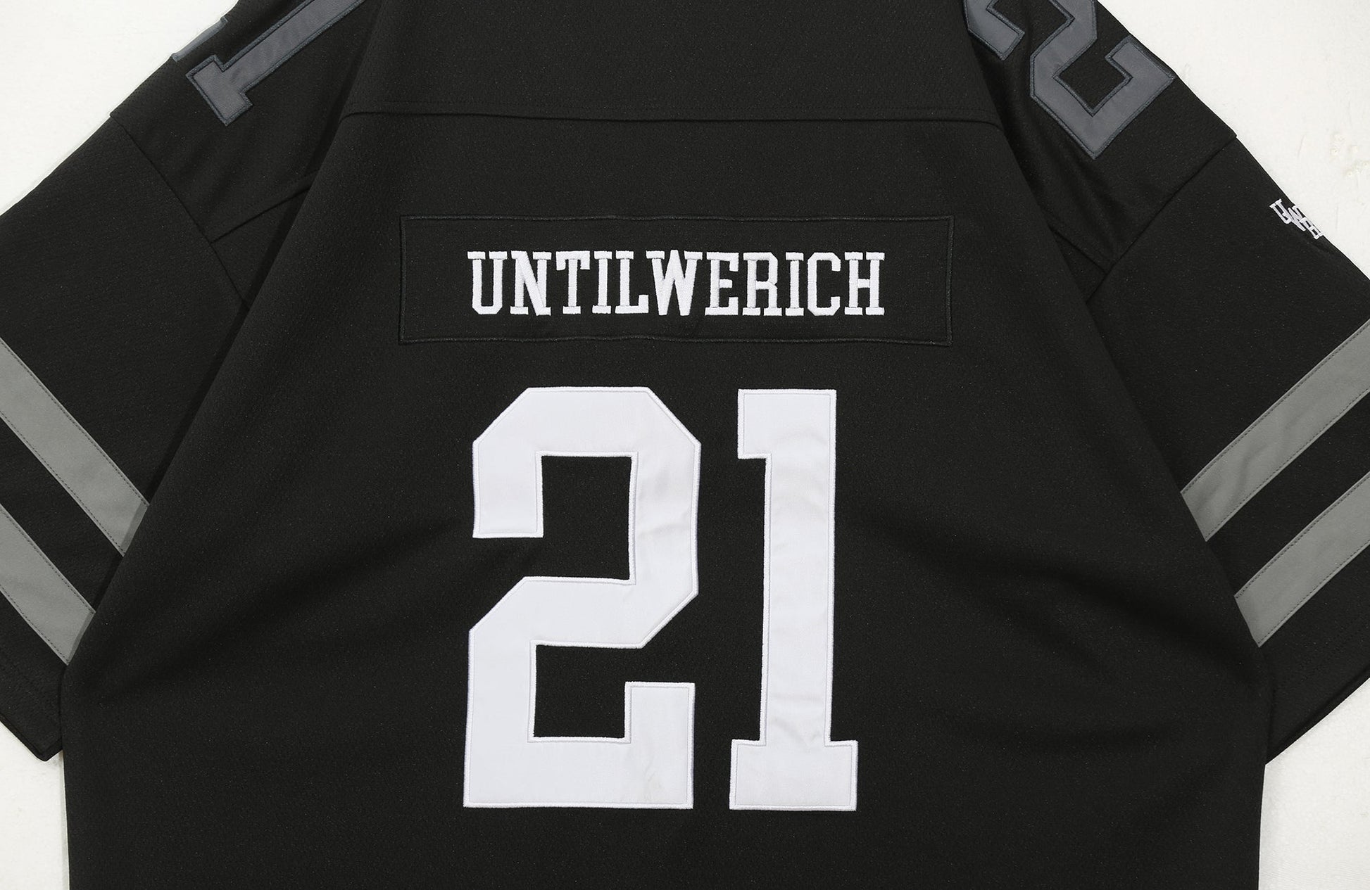 UNTILWERICH V-Neck Striped Hockey Short-Sleeve Jersey-T Shirt-S-White-Free Shipping Leatheretro
