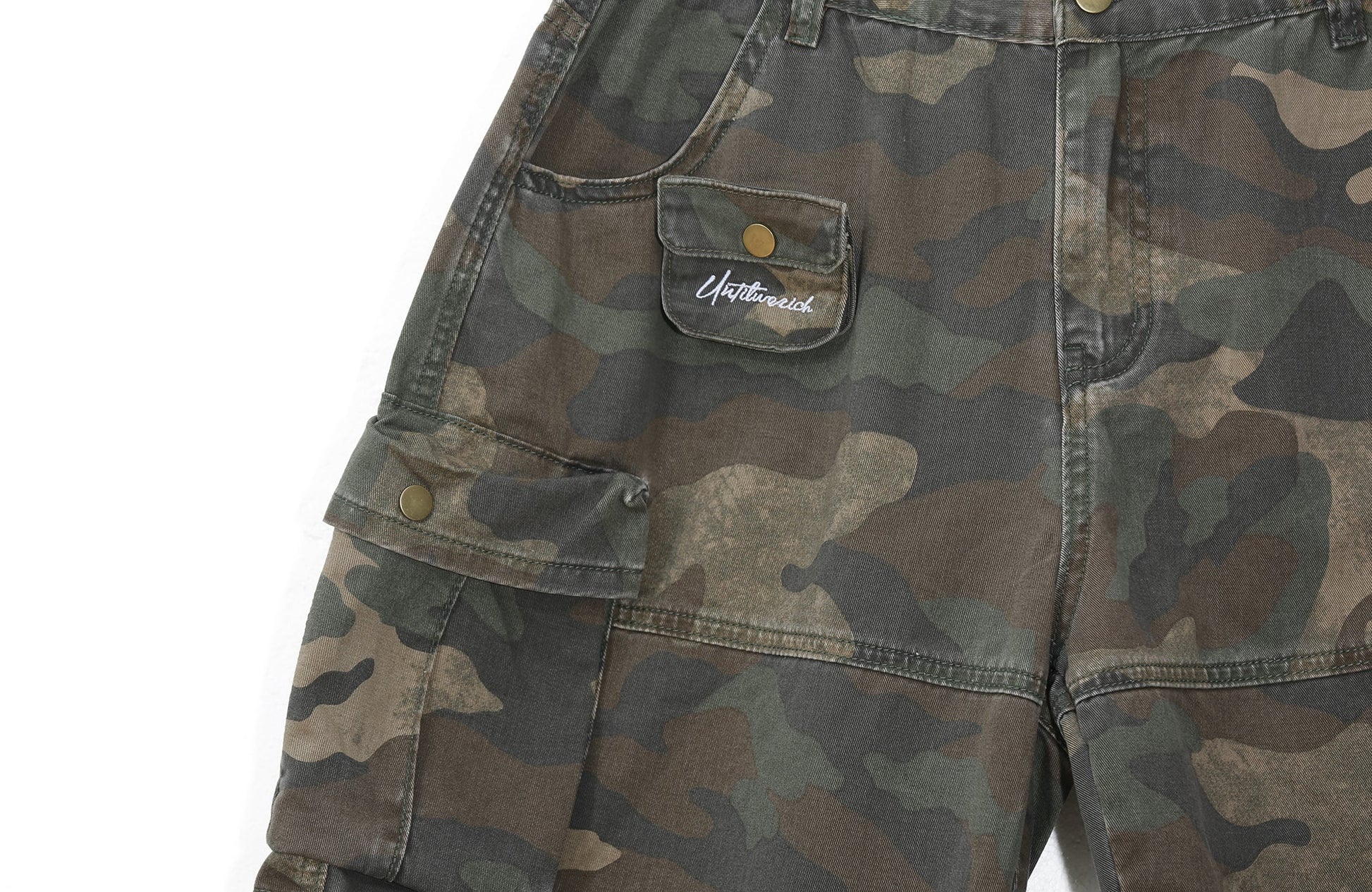 UNTILWERICH Washed Camo Cargo Shorts-Shorts-S / 28“-Free Shipping Leatheretro