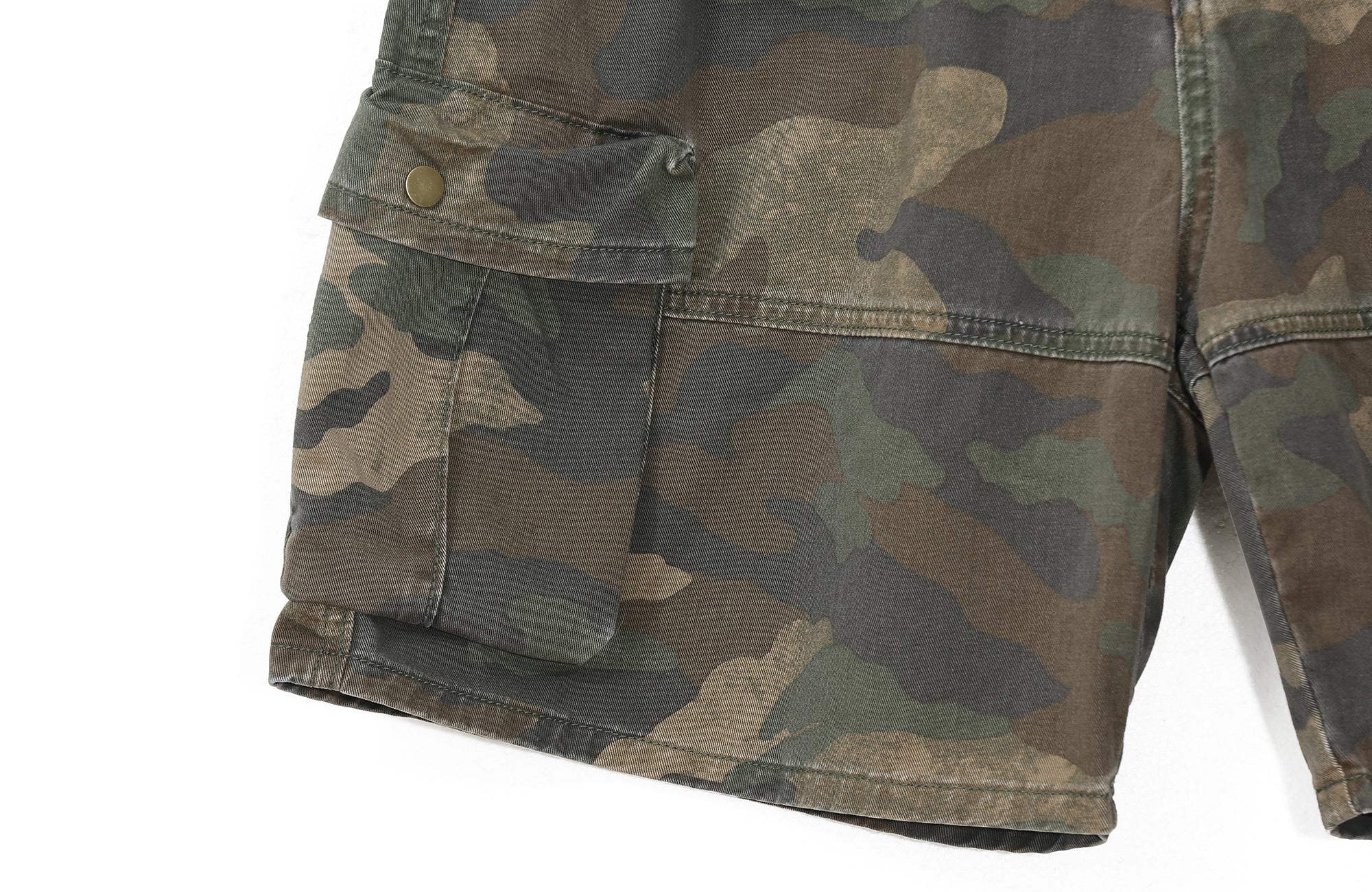 UNTILWERICH Washed Camo Cargo Shorts-Shorts-S / 28“-Free Shipping Leatheretro