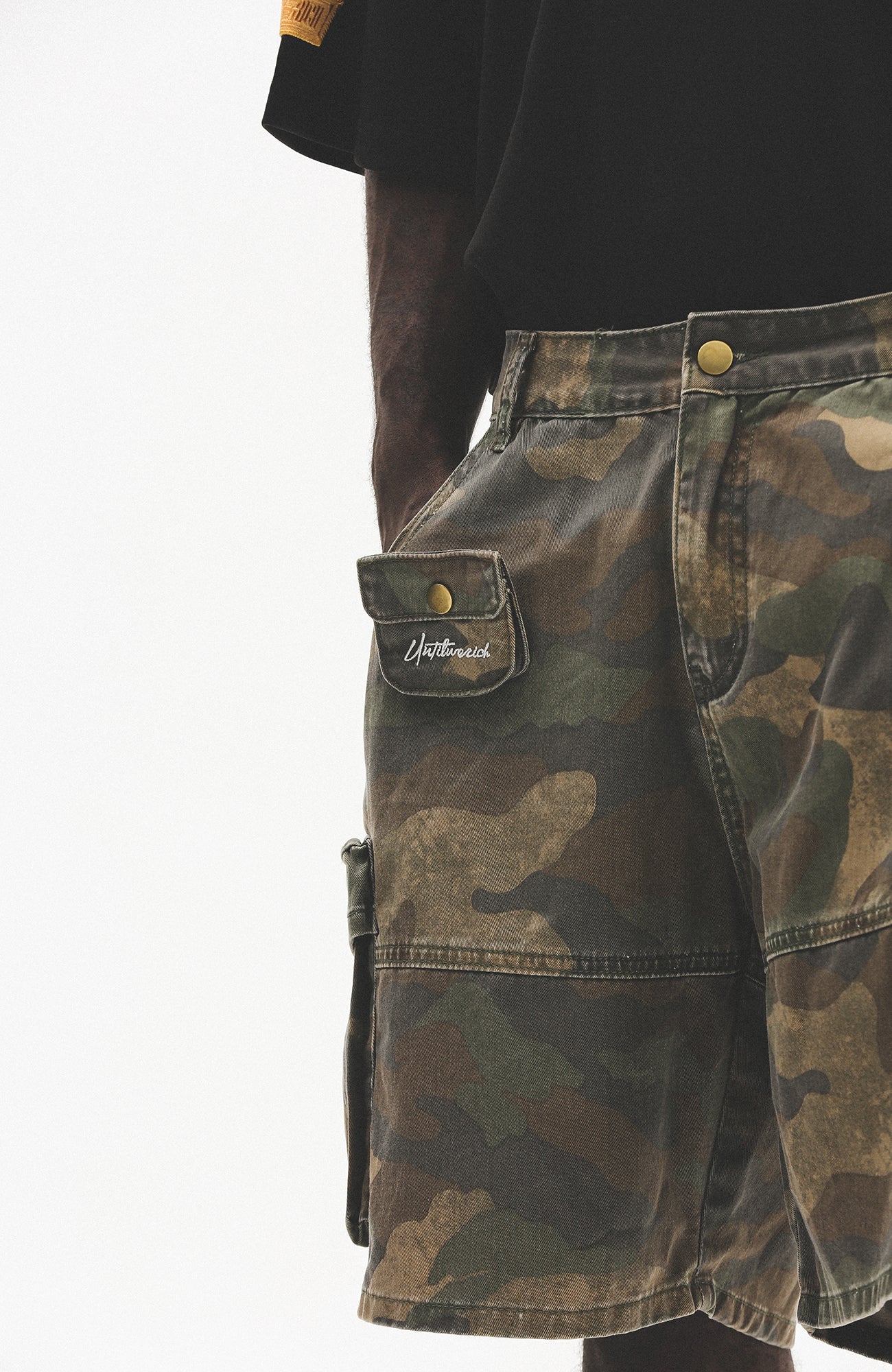 UNTILWERICH Washed Camo Cargo Shorts-Shorts-S / 28“-Free Shipping Leatheretro