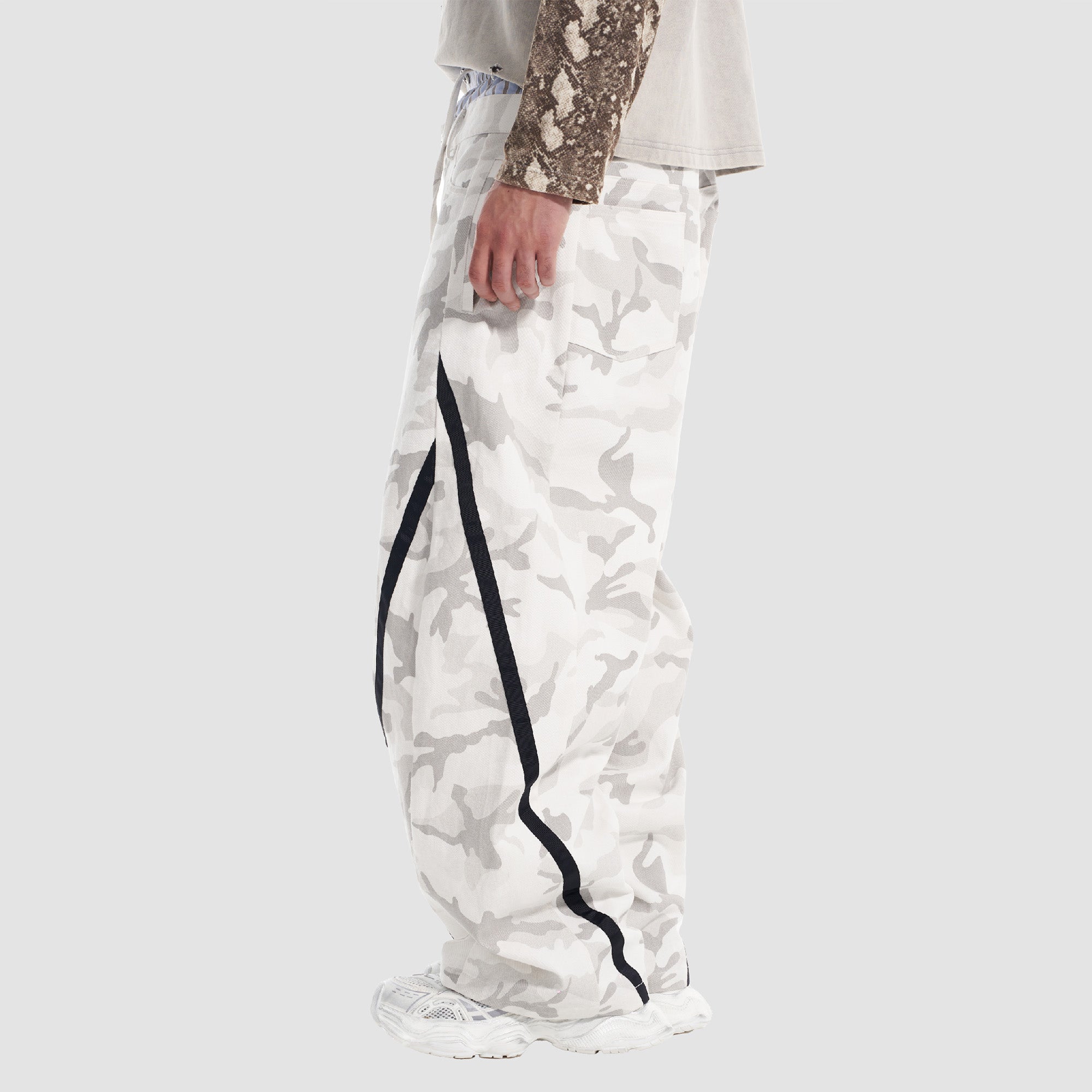 VANN VALRENCE Camo Double-Waist Wide-Leg Pants-Pants-S-Free Shipping Leatheretro