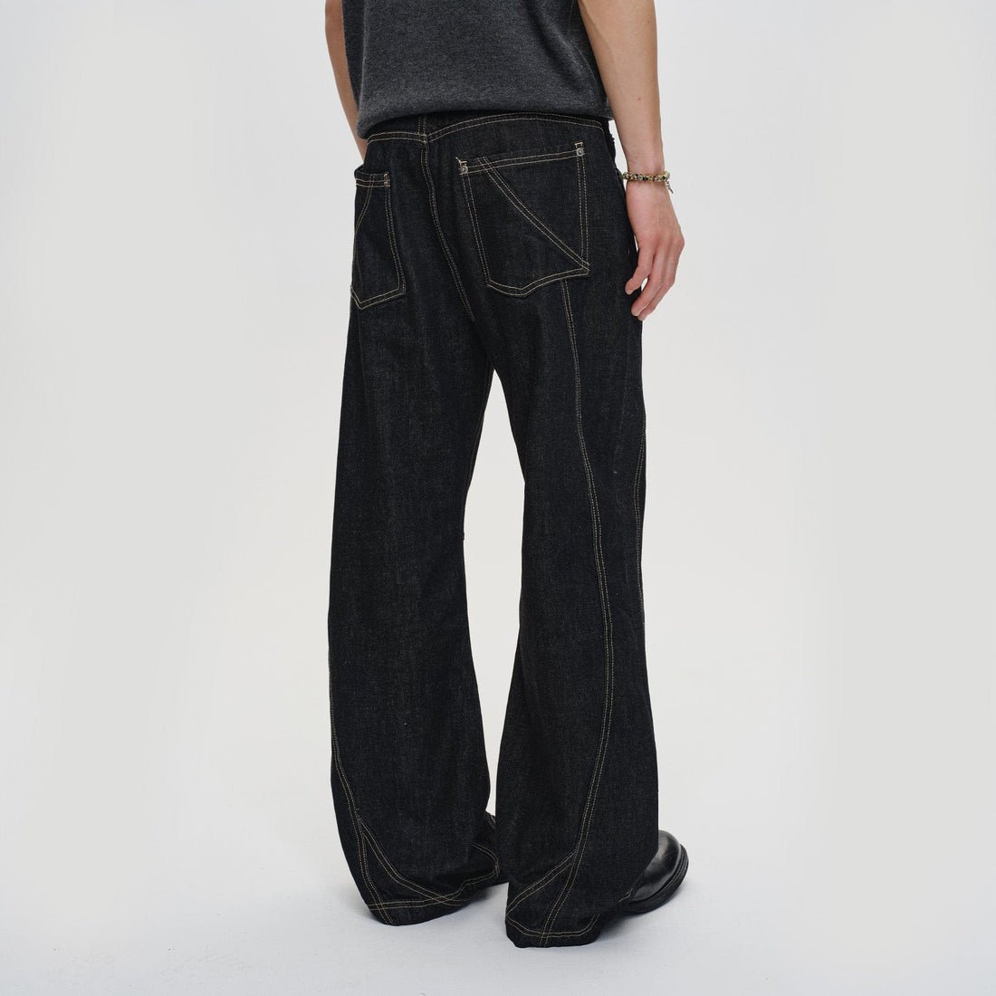 CATSSTAC Curved Panel Stitch Straight-Leg Raw Jeans-Jeans-M-Free Shipping Leatheretro