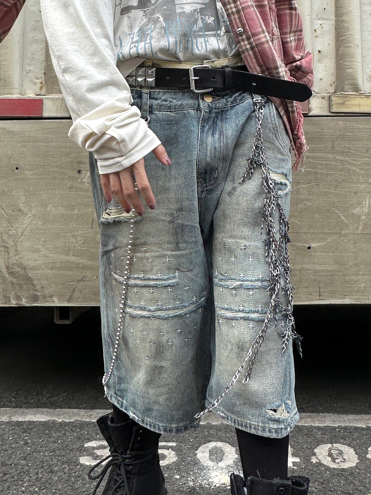 TH4SWE Double-Waist Cross Embroidered Distressed Shorts-Shorts-S-Free Shipping Leatheretro