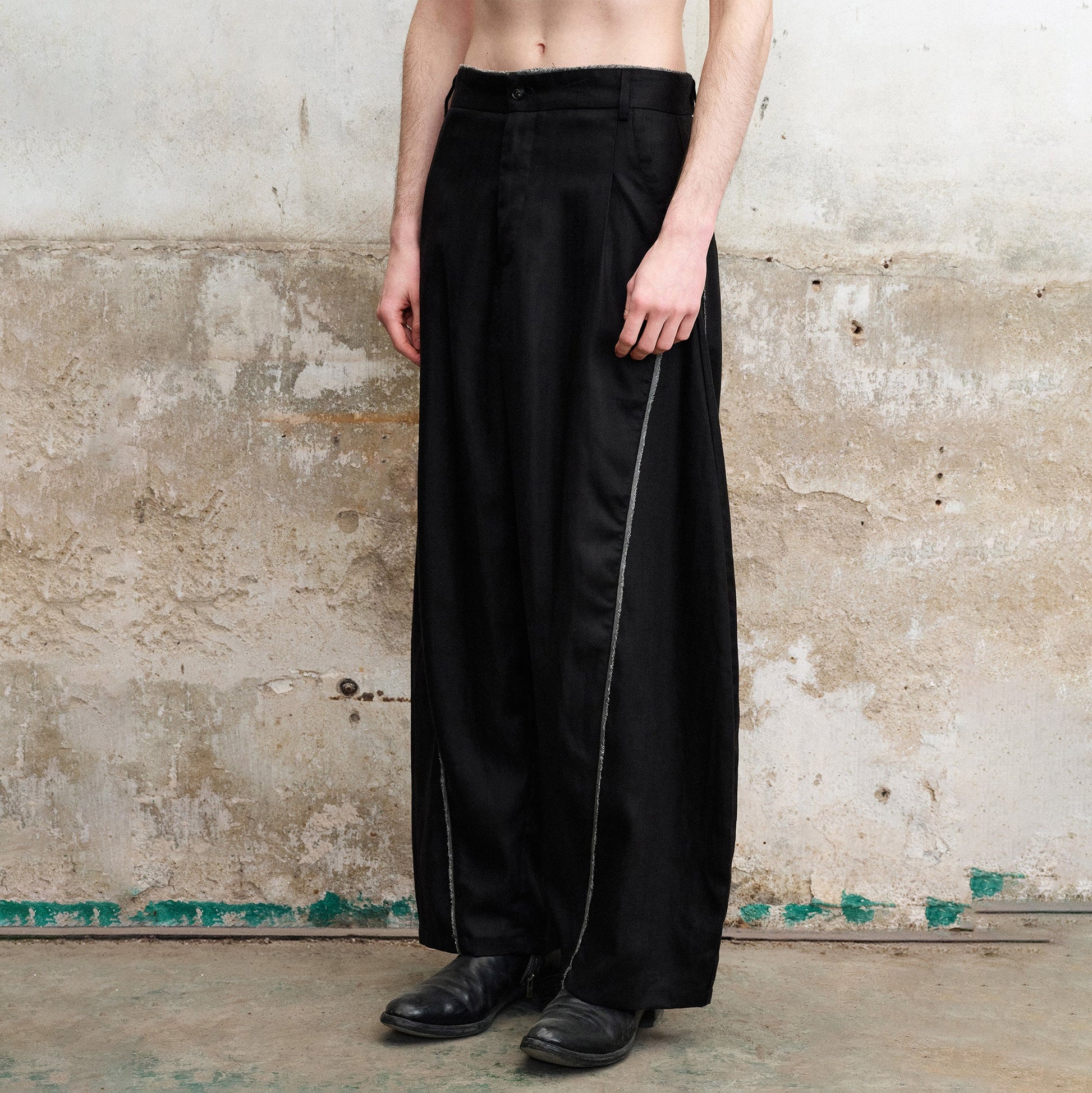 ILNya Nieternite Nifutur Contrast-Seam Curved Pants-Pants-S(0) (Preorder)-Free Shipping Leatheretro