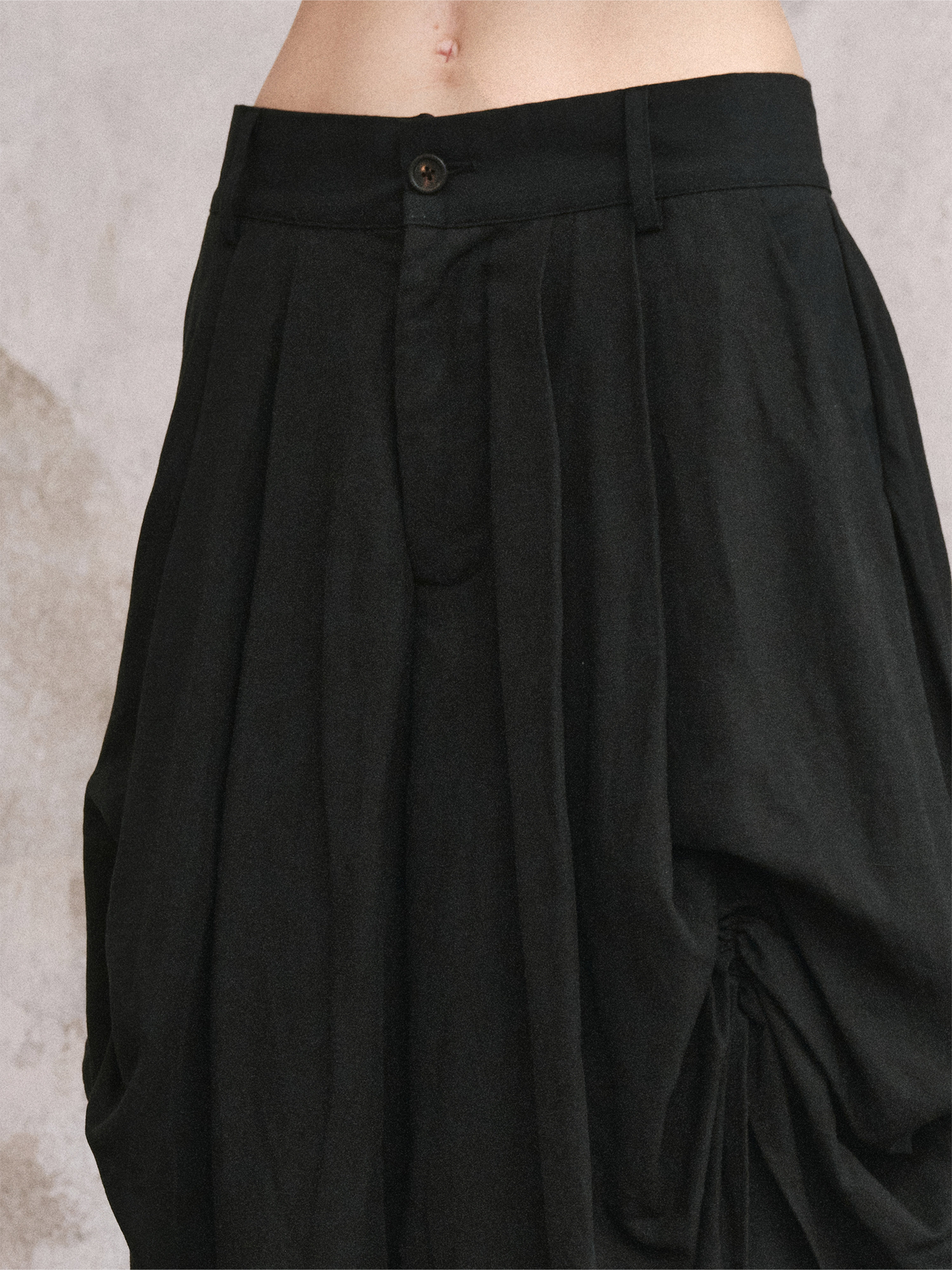ILNya Nieternite Nifutur Paneled Pleated Drop-Crotch Shorts-Shorts-S (0) / 27-32"-Free Shipping Leatheretro