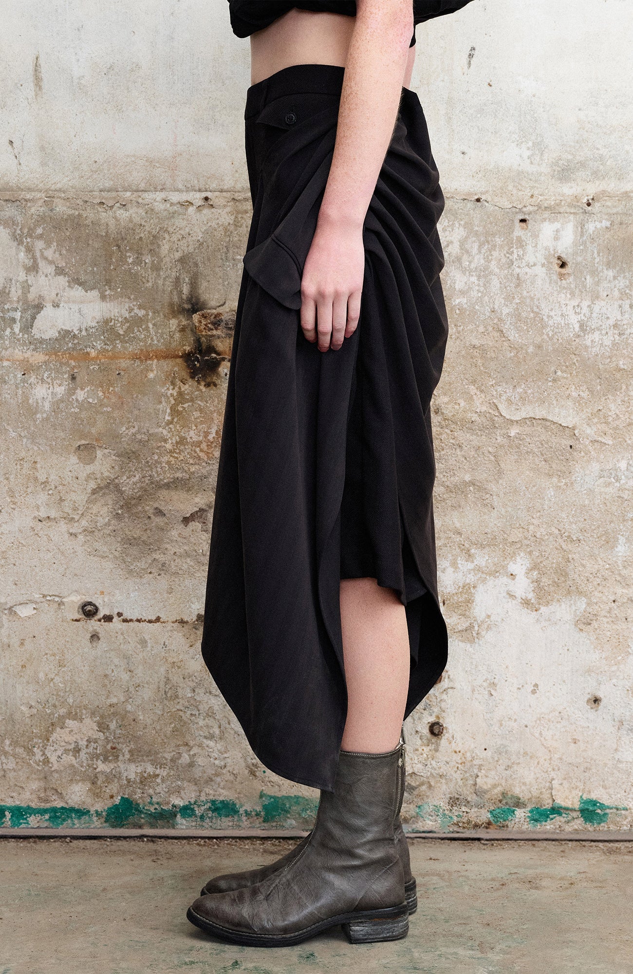 ILNya Nieternite Nifutur Deconstructed Drape-Panel Shorts-Shorts-S(0) (Preorder)-Free Shipping Leatheretro