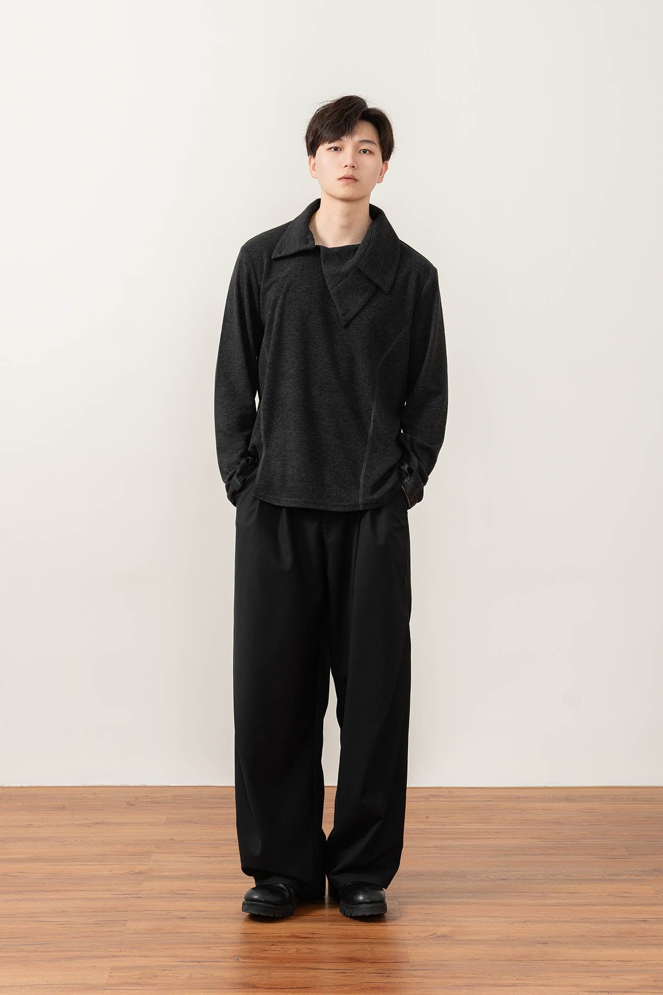 MOITIEDEPETALE Asymmetrical Collar Stitch Spliced Pullover-L/S Tee-XS-Free Shipping Leatheretro