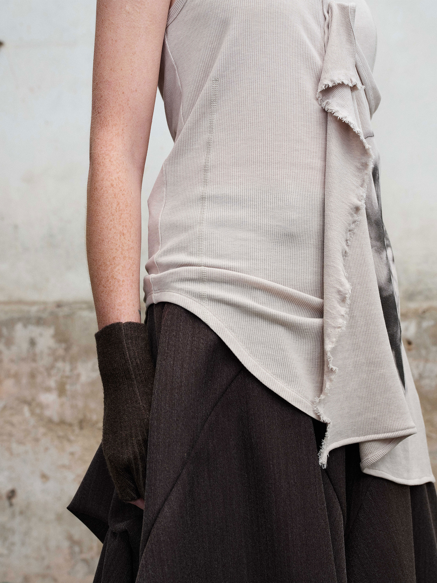 ILNya Nieternite Nifutur Deconstructed Graphic Knit Tank Top Gray-Tank Top-S (0)-Free Shipping Leatheretro