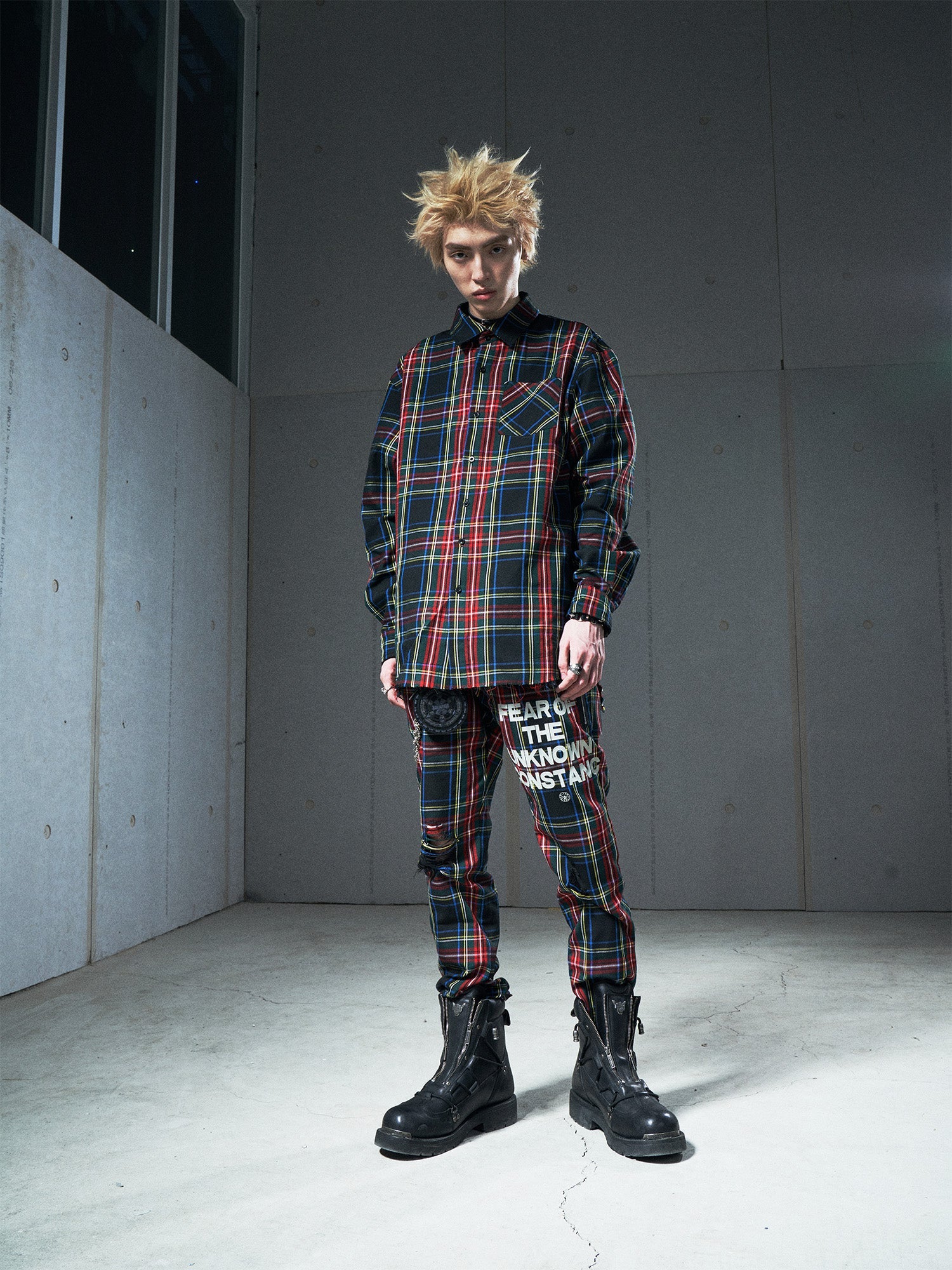 VENTUREK Distressed Zippered-Hem Slogan Slim Plaid Pants-Pants-S-Free Shipping Leatheretro