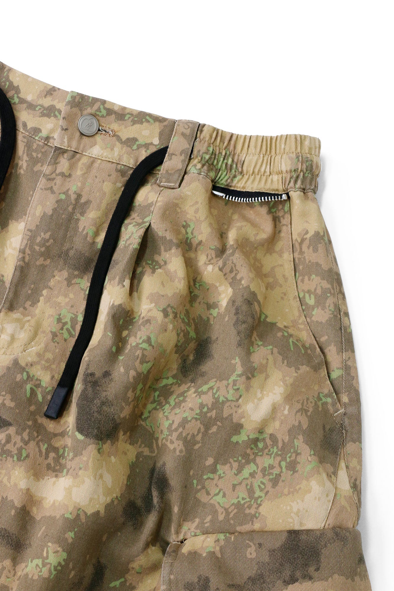 RELABEL Detachable Scarf Camo Leopard Panel Oversized Shorts-Shorts-XS-Free Shipping Leatheretro