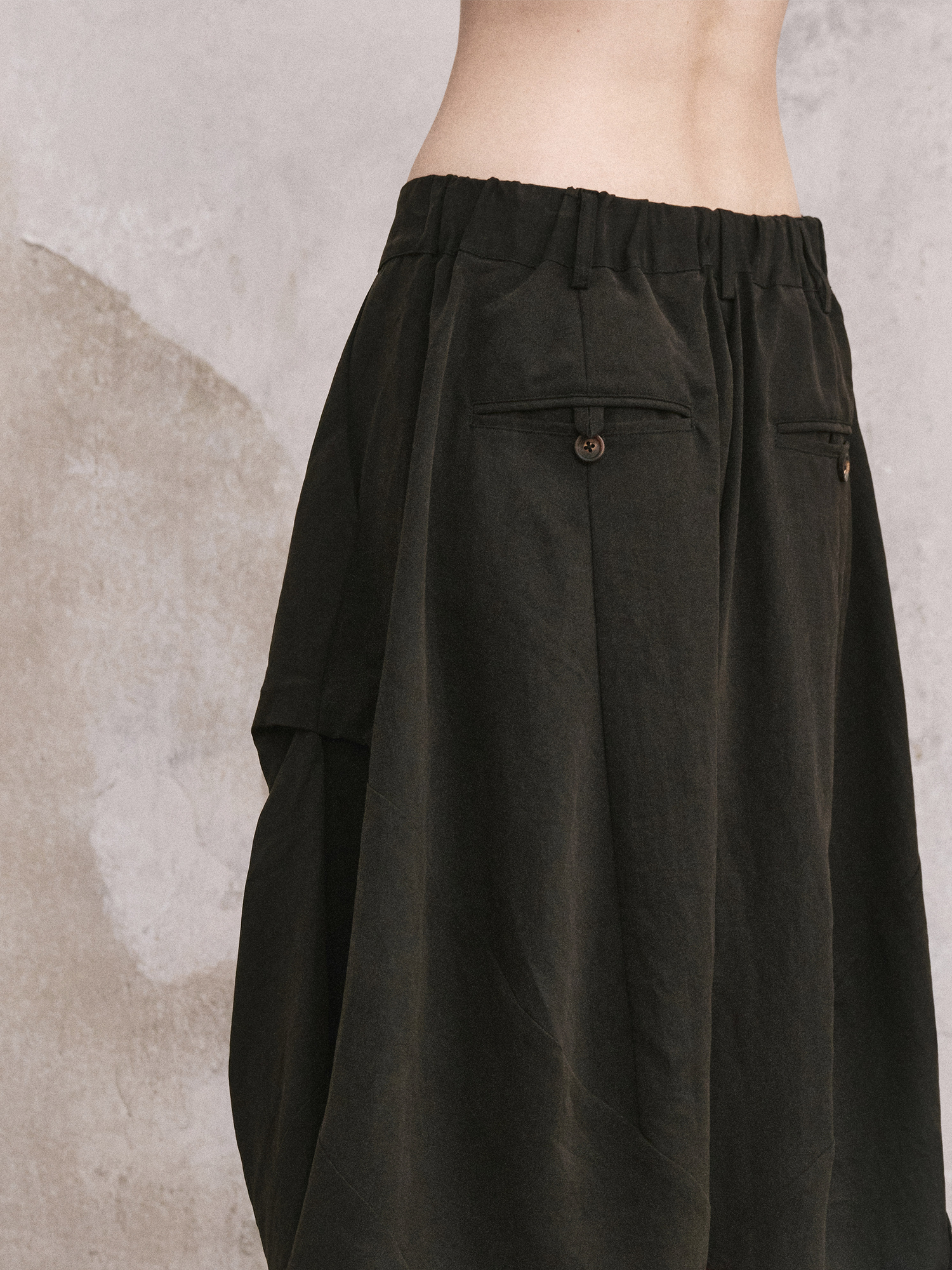 ILNya Nieternite Nifutur Lyocell-Blend Asymmetrical Wide-Leg Shorts-Shorts-S (0) / 26-32"-Free Shipping Leatheretro