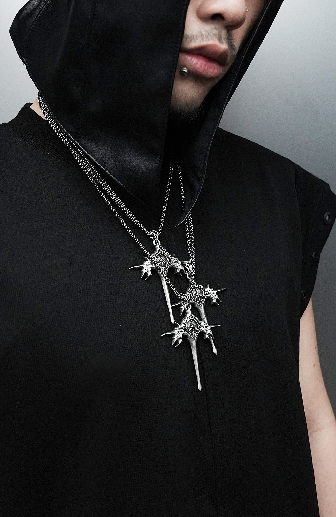 SSIN7 Thorn Cross Pendant Necklace-Necklace-One Size-Free Shipping Leatheretro
