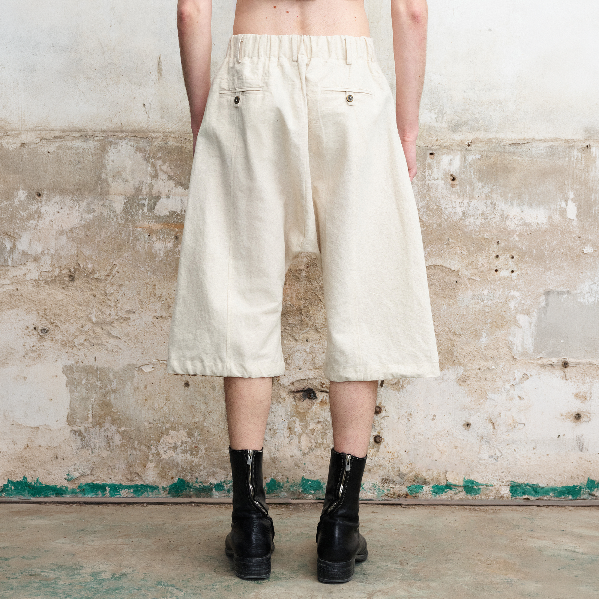 ILNya Nieternite Nifutur Pleated Drop-Crotch Button-Fly Cropped Pants White-Shorts-S (0)-Free Shipping Leatheretro