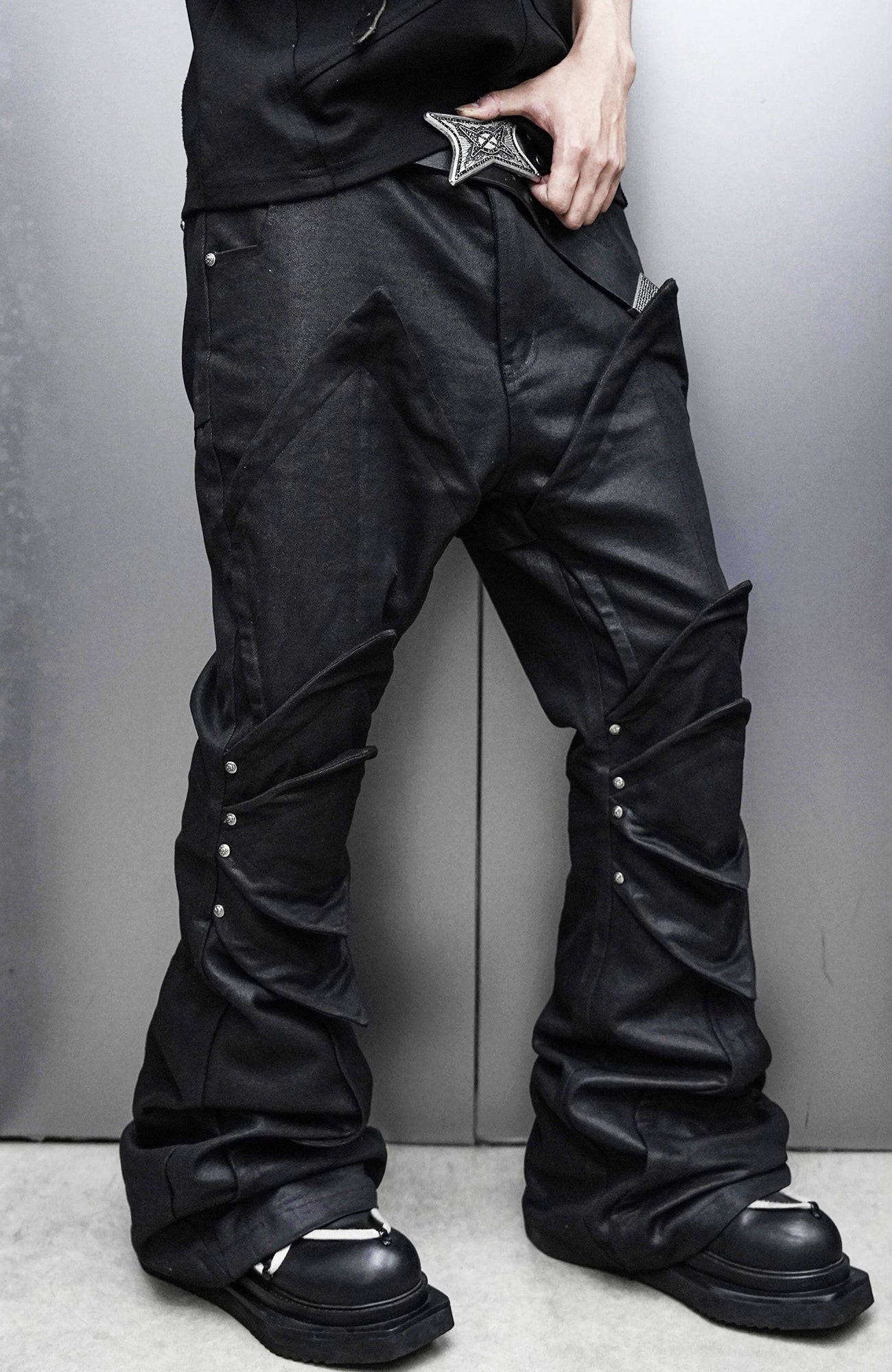 SSIN7 Shapeable Armored Waxed Flared Jeans-Jeans-S / 31"-Free Shipping Leatheretro