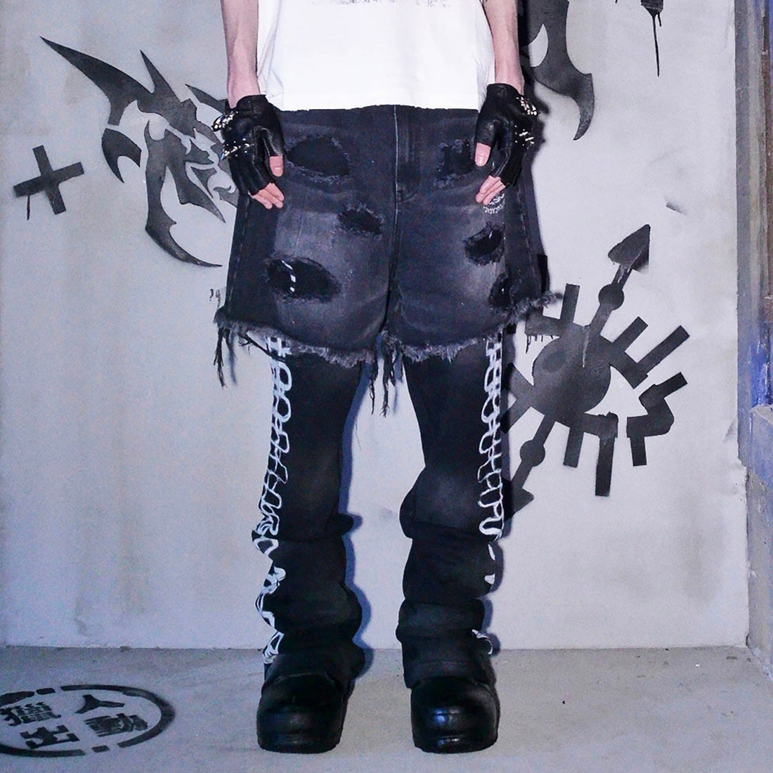 PHANTOMHUNTER Layered Ripped Spray-Painted Flared Jeans-Pants-S-Free Shipping Leatheretro