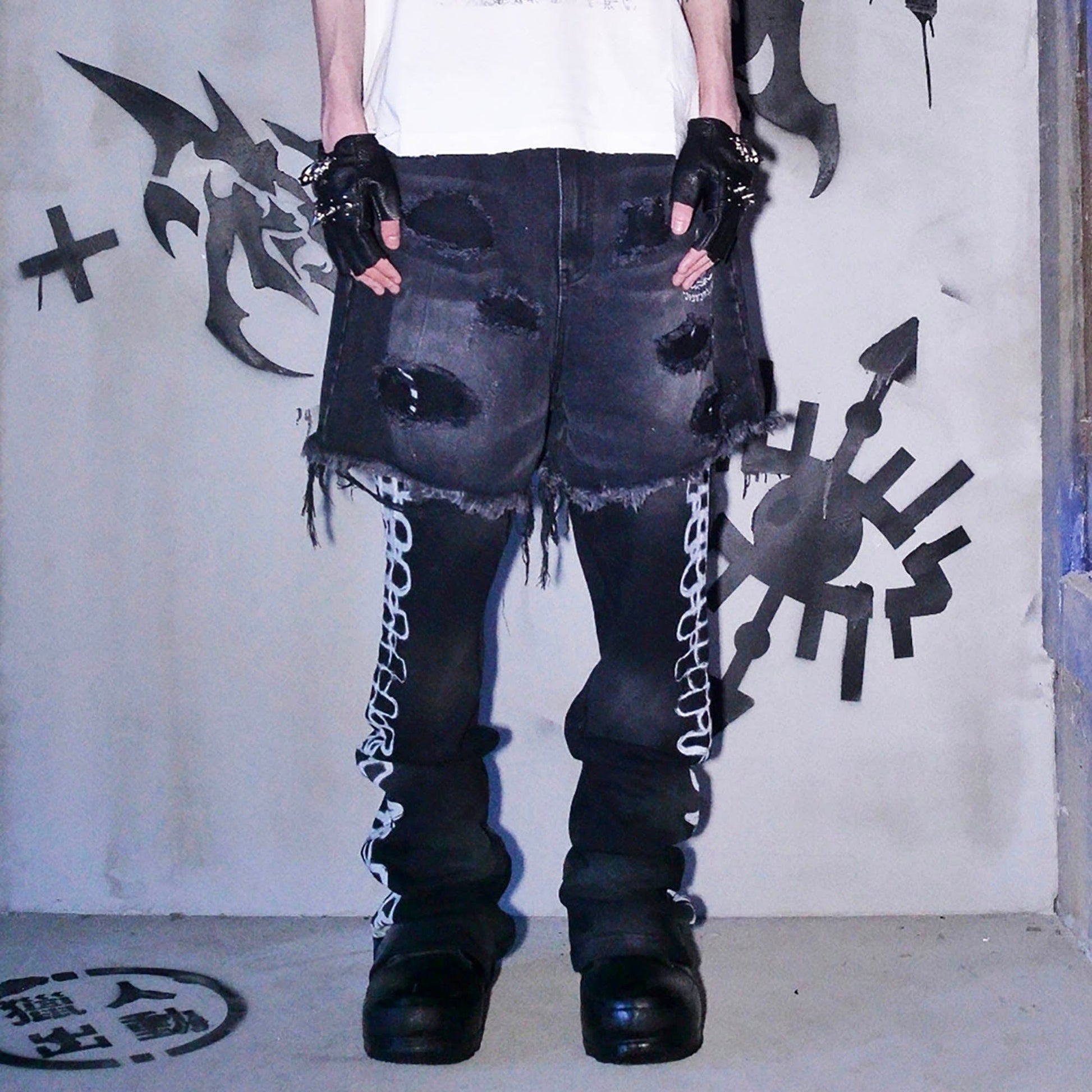 PHANTOMHUNTER Layered Ripped Spray-Painted Flared Jeans-Pants-S-Free Shipping Leatheretro