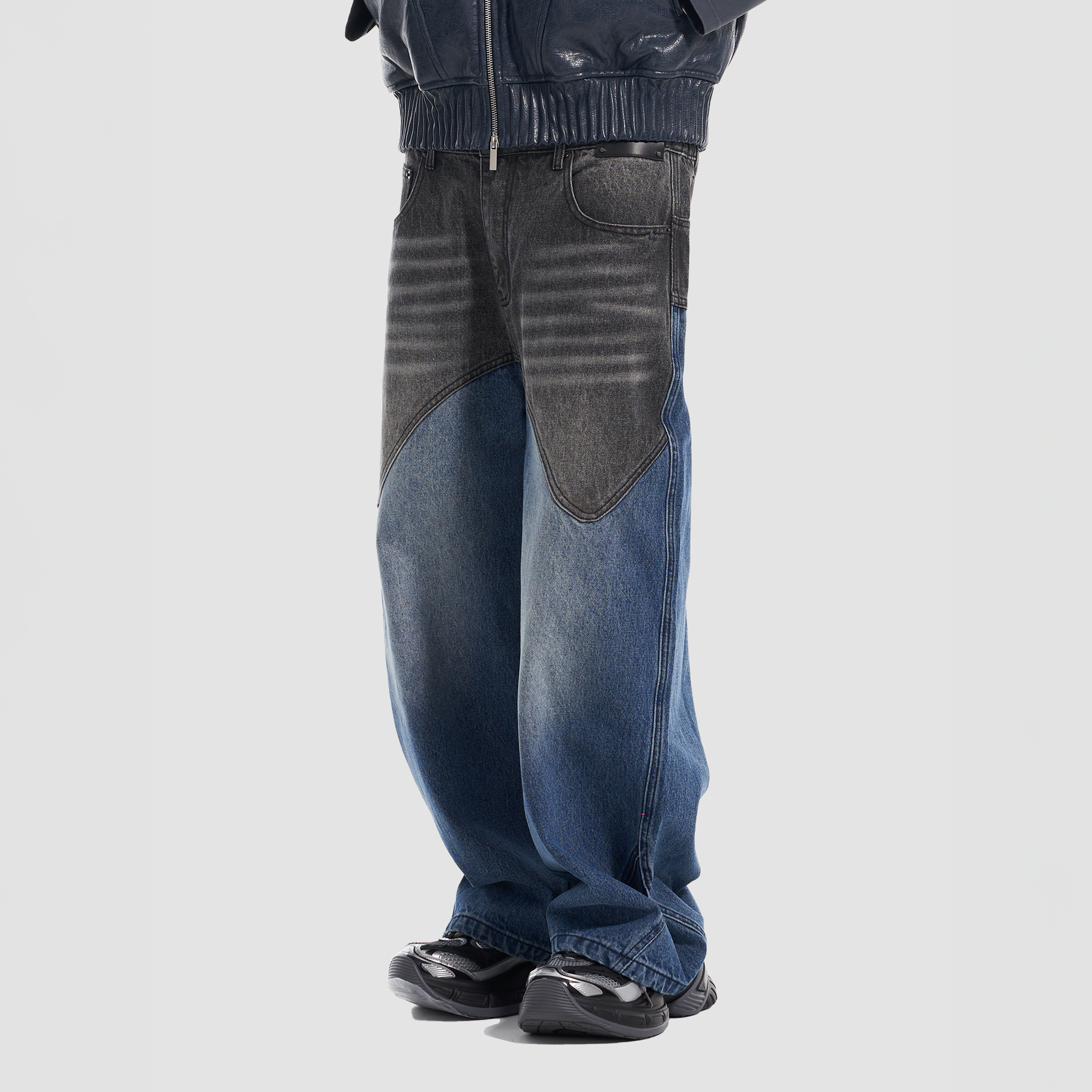 VANN VALRENCE Contrast Faded-Wash Paneled Jeans-Jeans-S-Free Shipping Leatheretro