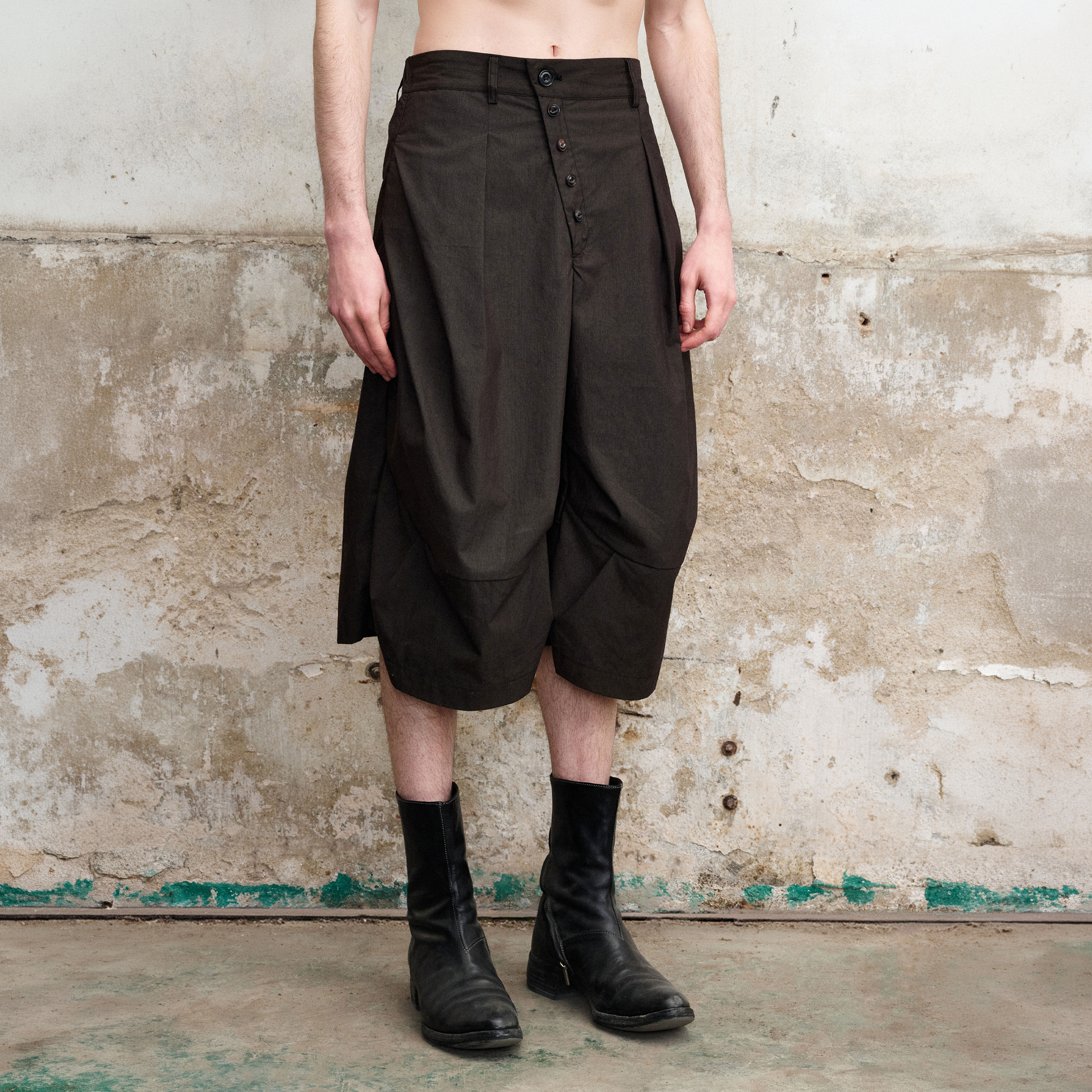 ILNya Nieternite Nifutur Pleated Button-Fly Shorts-Shorts-S (0)-Free Shipping Leatheretro