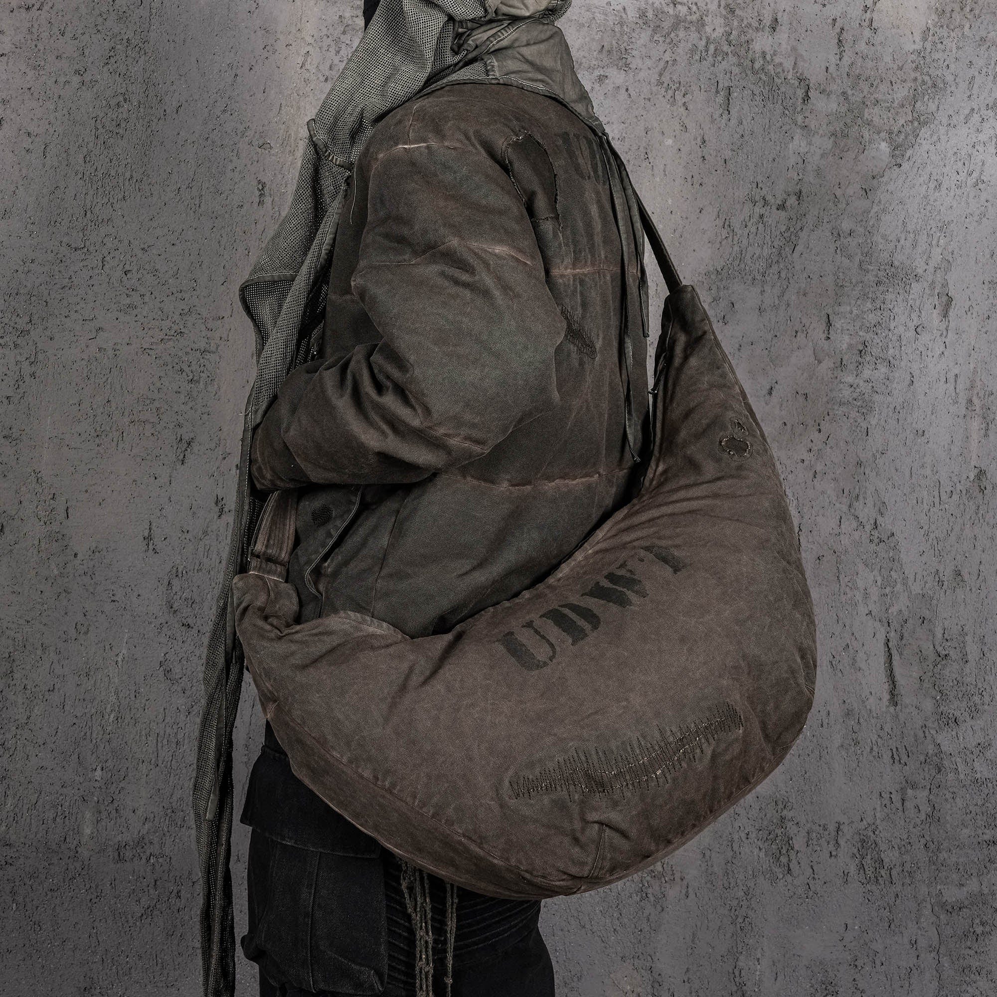 UNDERWATER Distressed Wanderer Crescent Bag-Bag-One Size-Free Shipping Leatheretro