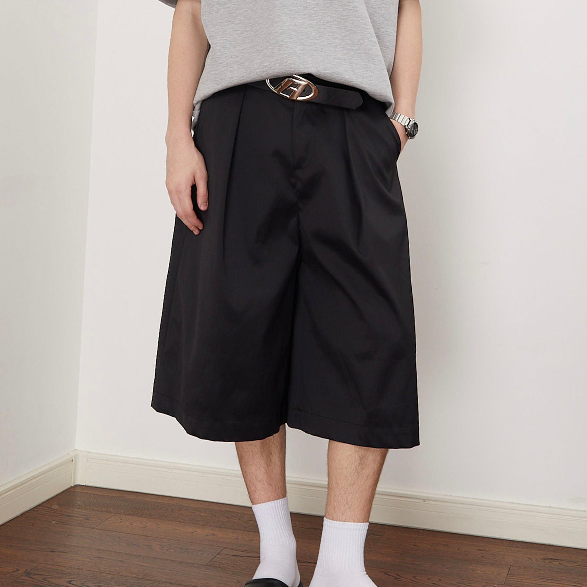 ASSEEN Pleated Wide-Leg Bermuda Shorts-Shorts-S-Free Shipping Leatheretro