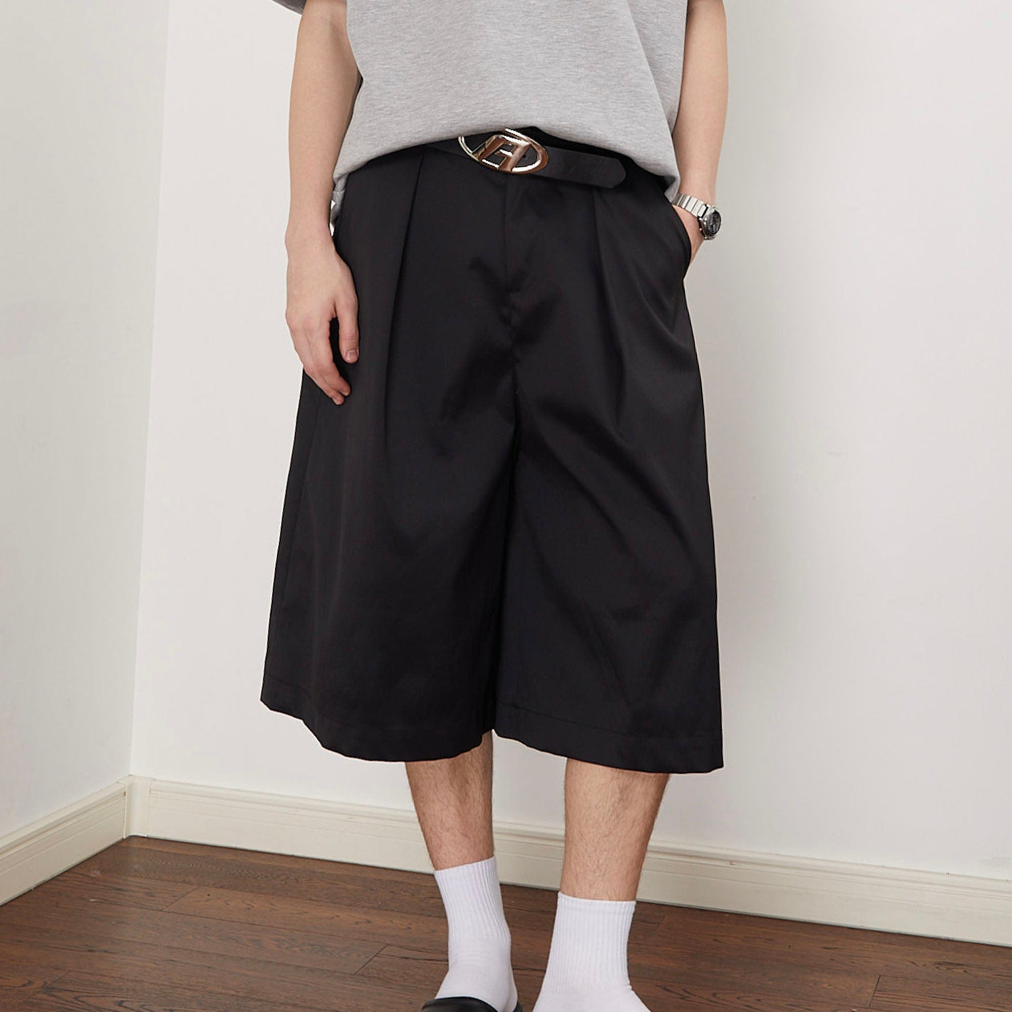 ASSEEN Pleated Wide-Leg Bermuda Shorts-Shorts-S-Free Shipping Leatheretro