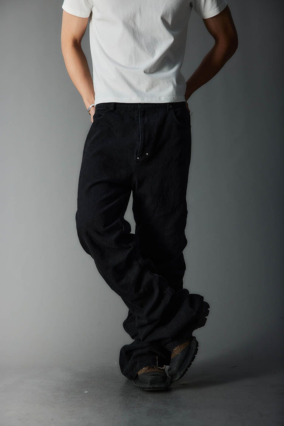 WHISTLEHUNTER Washed Stacked Jeans-T Shirt-S-Blue-Free Shipping Leatheretro