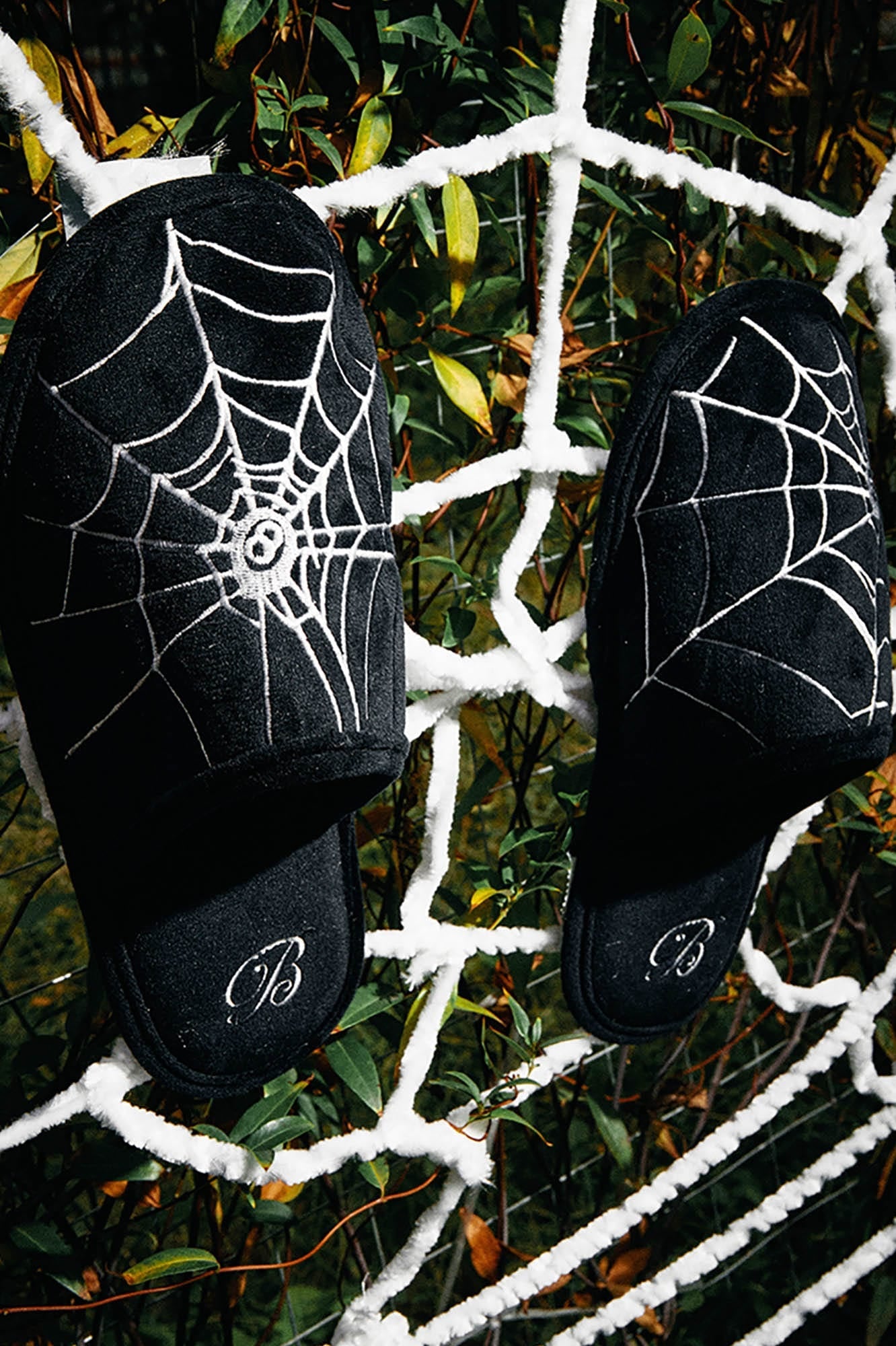 BLACK8MOB Spiderweb Embroidered Slippers-Shoes-6-Free Shipping Leatheretro