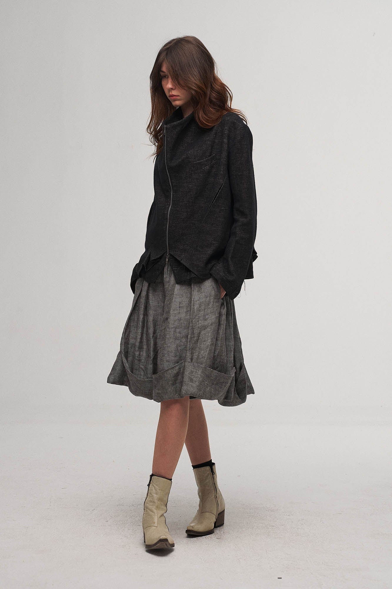 ILNya Nieternite Nifutur Crinkled Fold-Hem Pleated Linen Shorts-Shorts-S(0)-Free Shipping Leatheretro