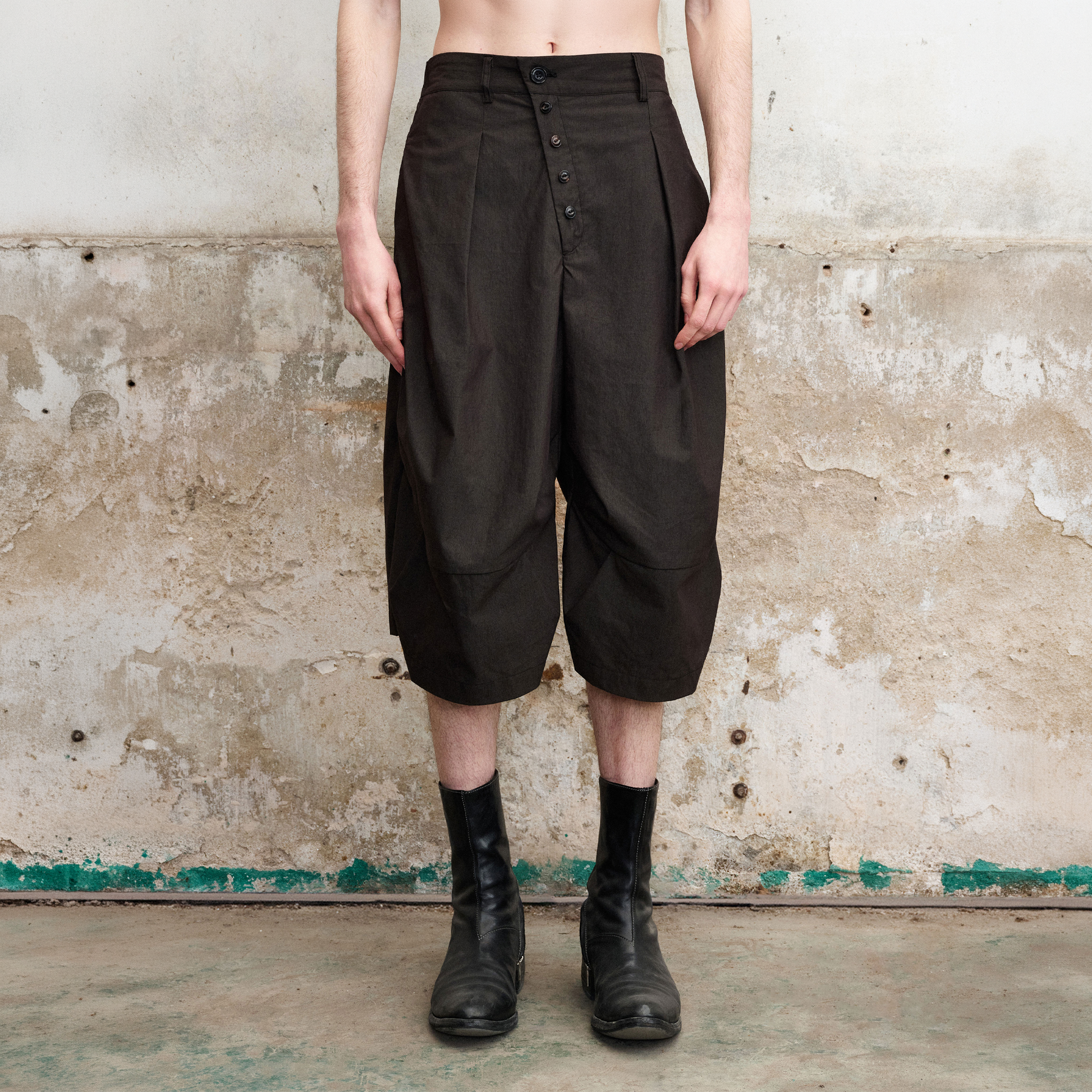 ILNya Nieternite Nifutur Pleated Button-Fly Shorts-Shorts-S (0)-Free Shipping Leatheretro