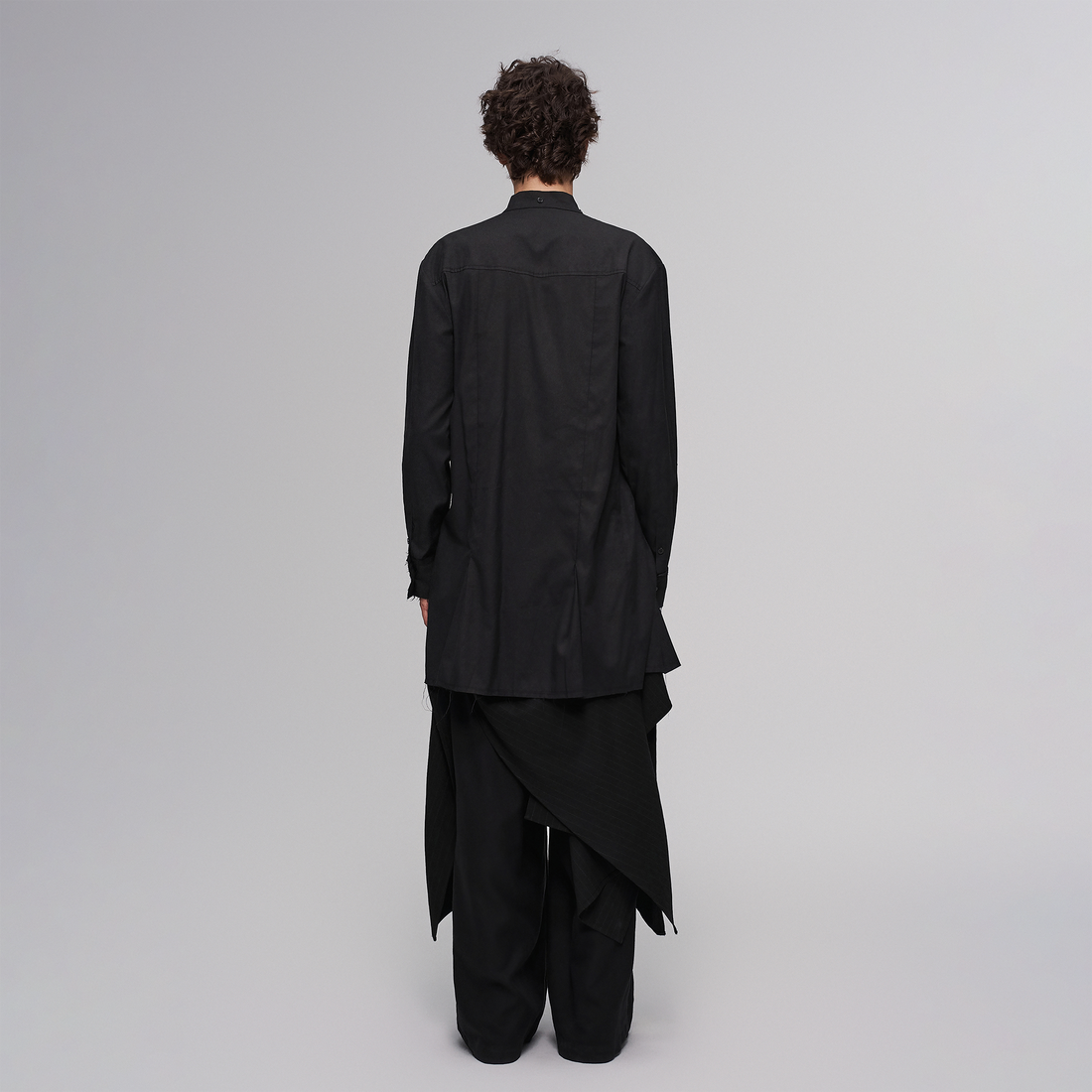 ILNya Nieternite Nifutur Asym Draped Raw-Edged Shirt