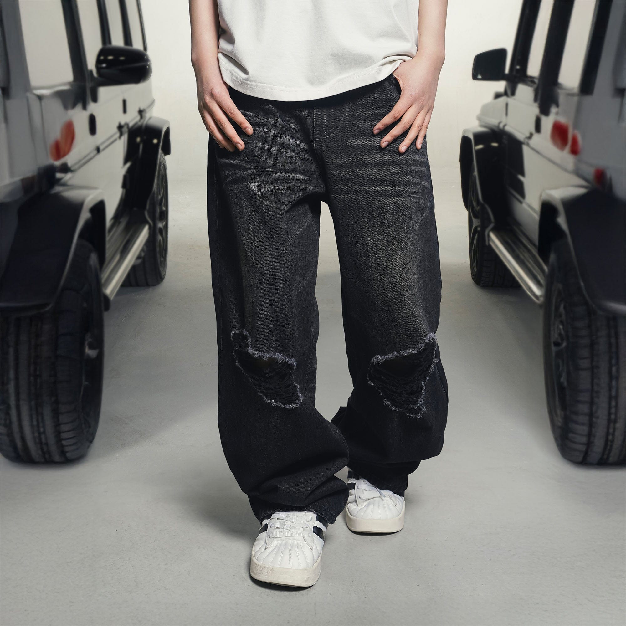 MAKEMORE Retro Washed Ripped Straight-Leg Jeans-Jeans-S-Free Shipping Leatheretro